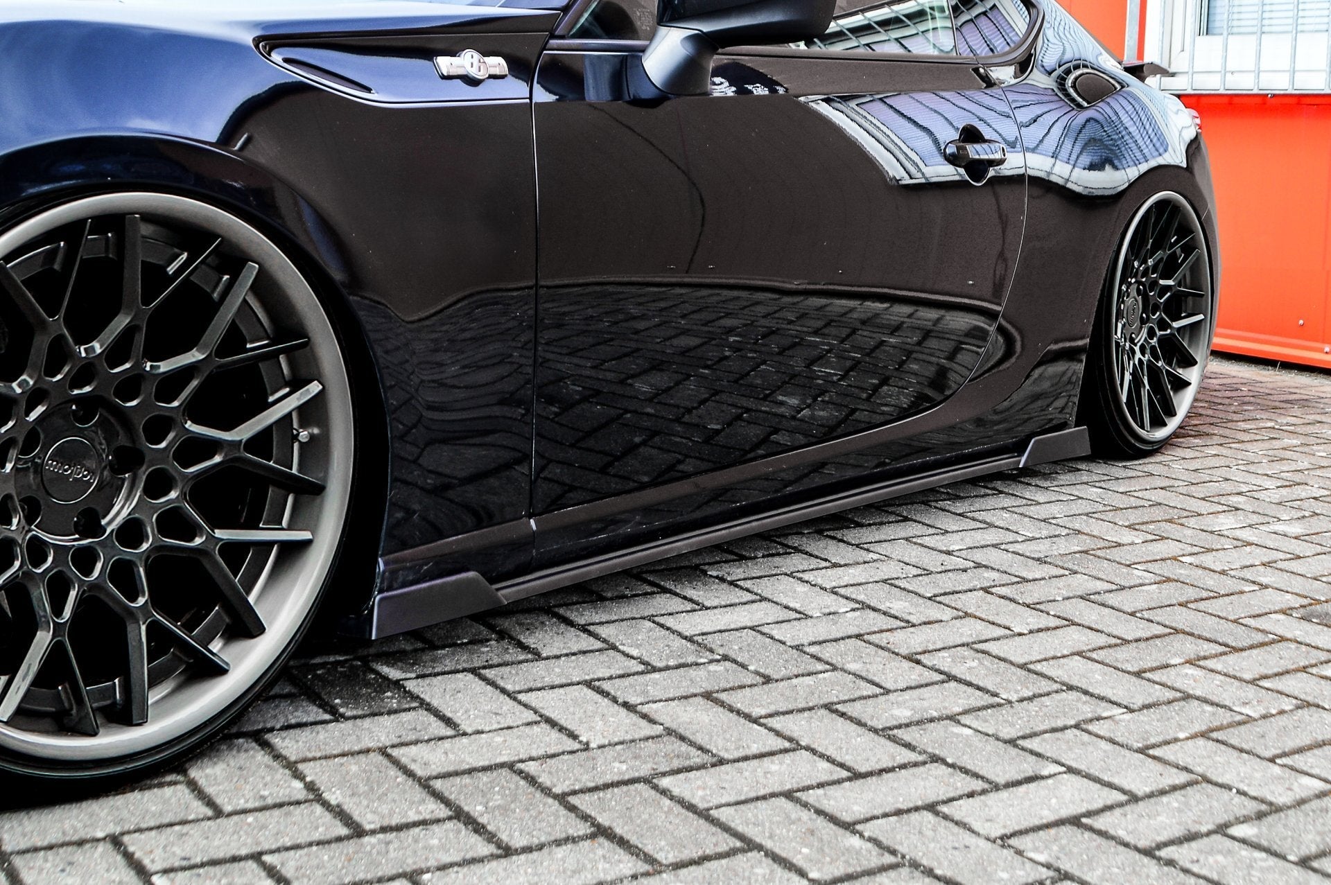 Seitenschweller mit Wing vorne und hinten passend für Toyota GT86