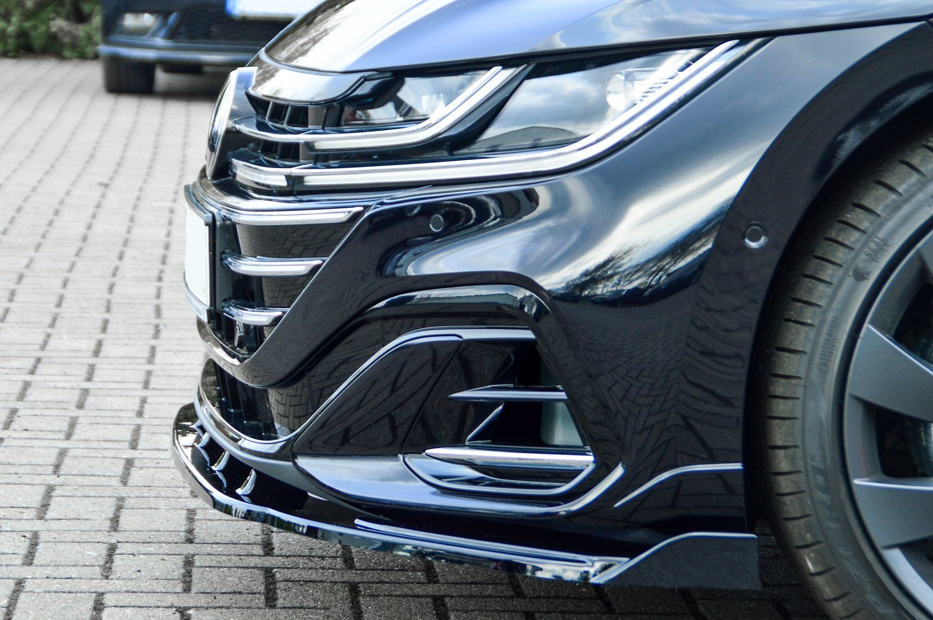 Cup Frontspoilerlippe mit Wing passend für VW Arteon R-Line inkl-Shooting Break
