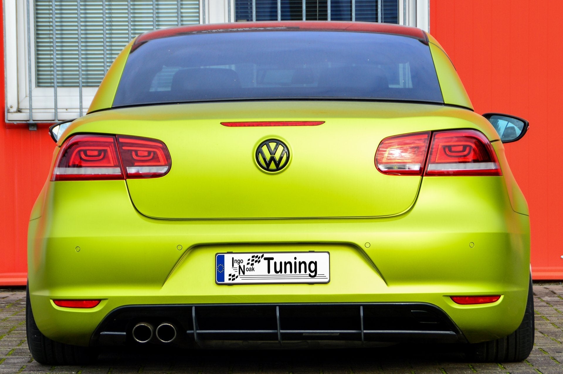 Gefräster Heckansatz mit Finnen passend für VW Eos