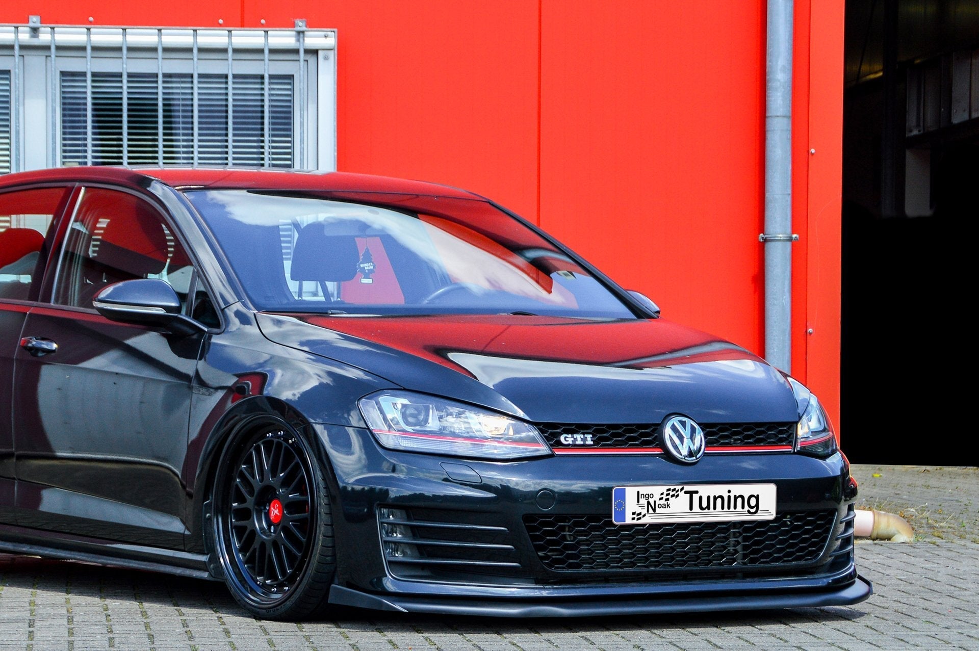 Cup Frontspoilerlippe V.2 mit grossem Wing passend für VW Golf 7 GTI GTD