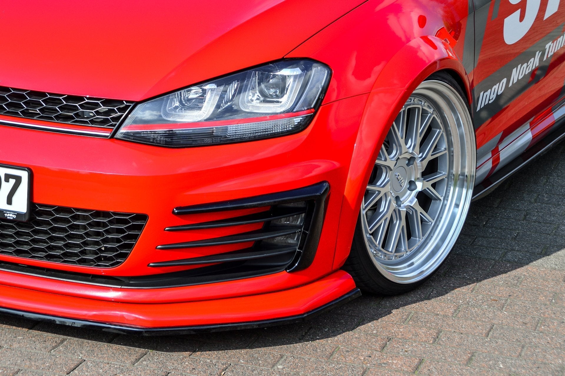 Cup Frontspoilerlippe passend für VW Golf 7 GTI + GTD