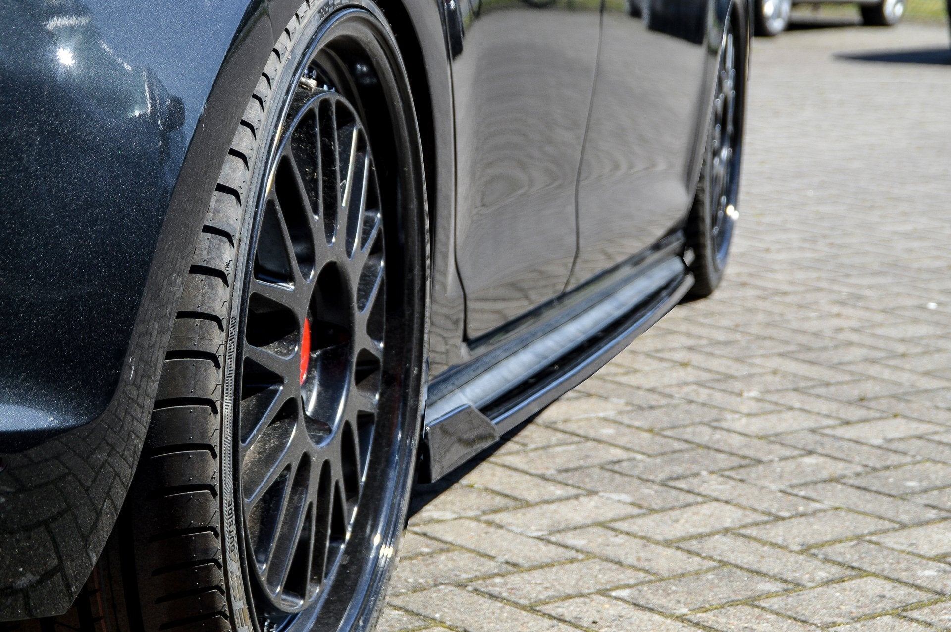 Cup 3 Seitenschweller mit Wing passend für VW Golf 7 GTI GTD