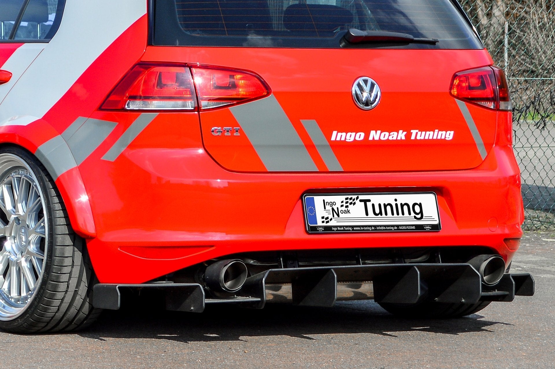 Gefräster Heckansatz mit Seitenteilen passend für VW Golf 7 GTI