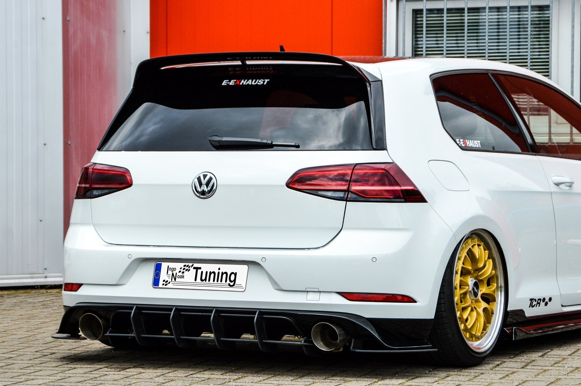 Racing Heckansatz Diffusor mit Seitenteilen passend für VW Golf 7 GTI TCR