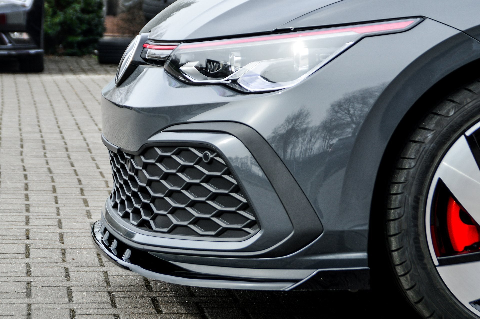 Cup Frontspoilerlippe mit Wing passend für VW Golf 8 GTI + GTD