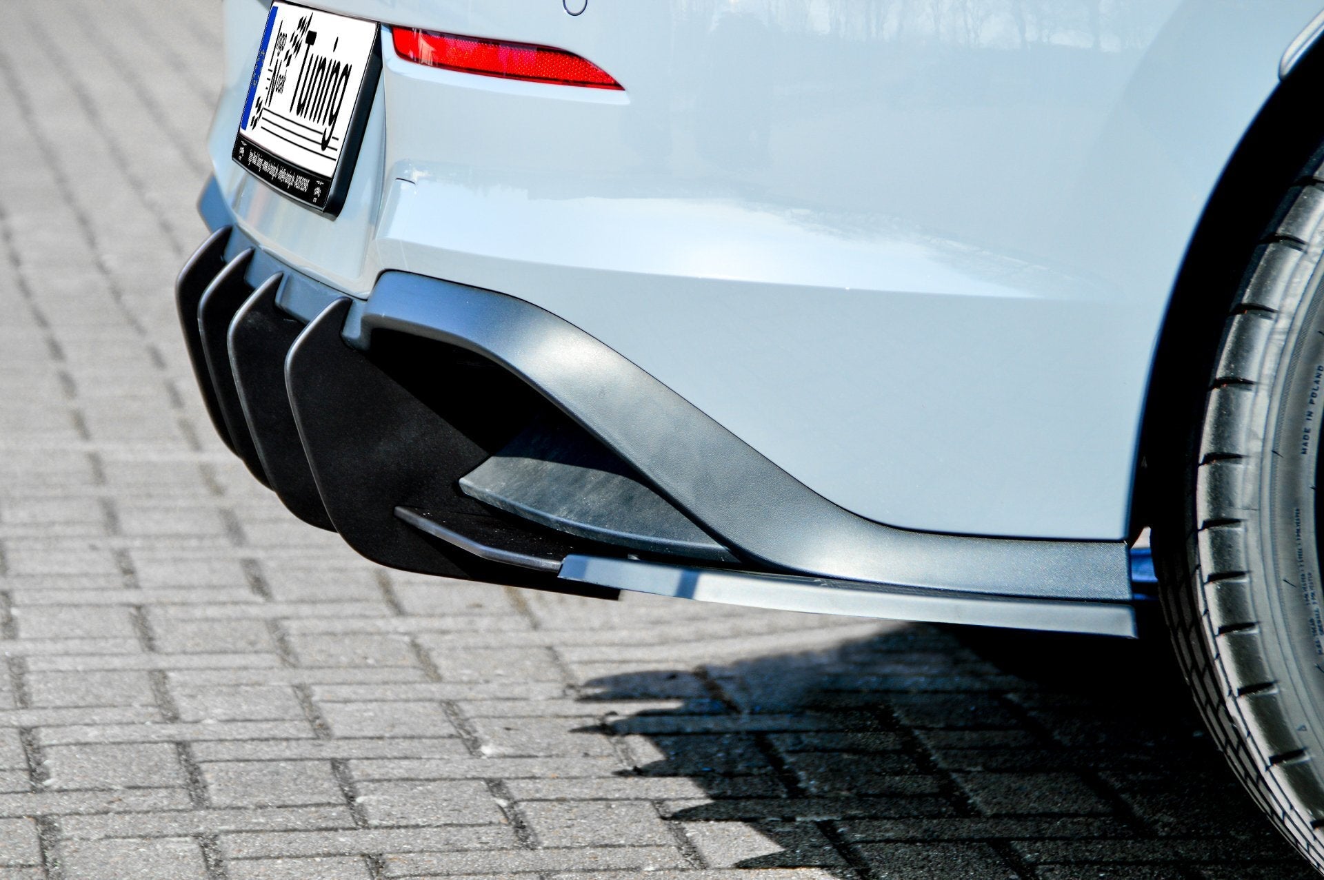 Gefräster Heckansatz mit Seitenteilen passend für VW Golf 8 GTD