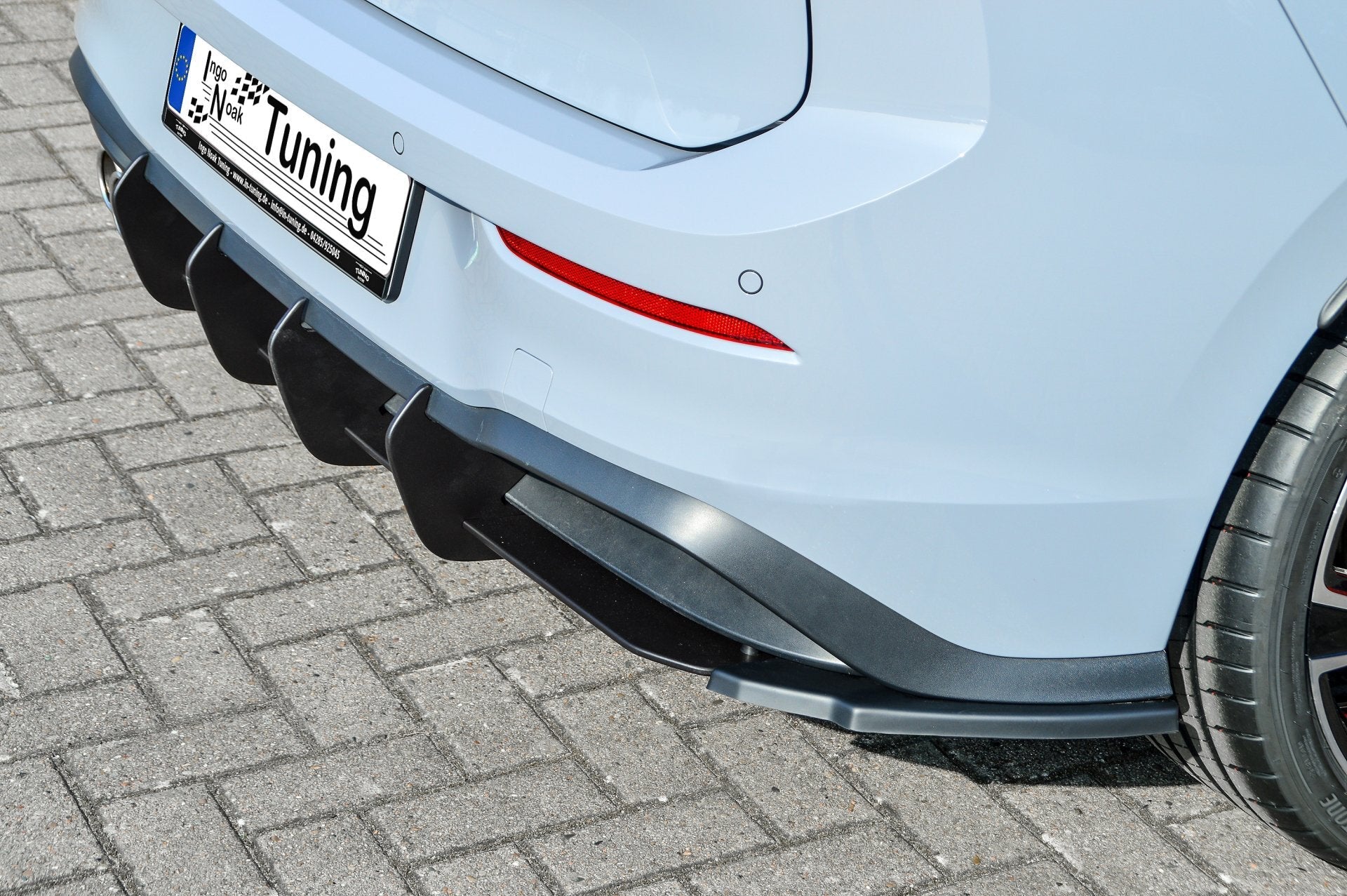 Gefräster Heckansatz mit Seitenteilen passend für VW Golf 8 GTD