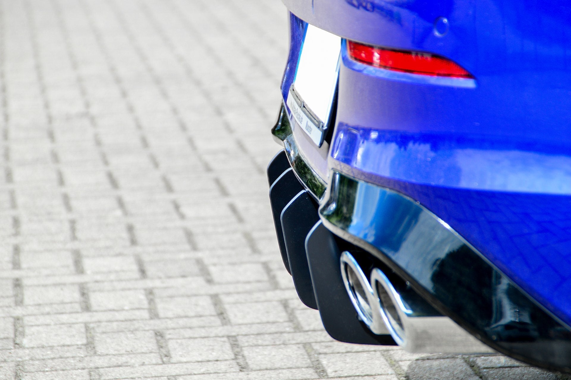 Gefräster Heckansatz Diffusor passend für VW Golf 8 R