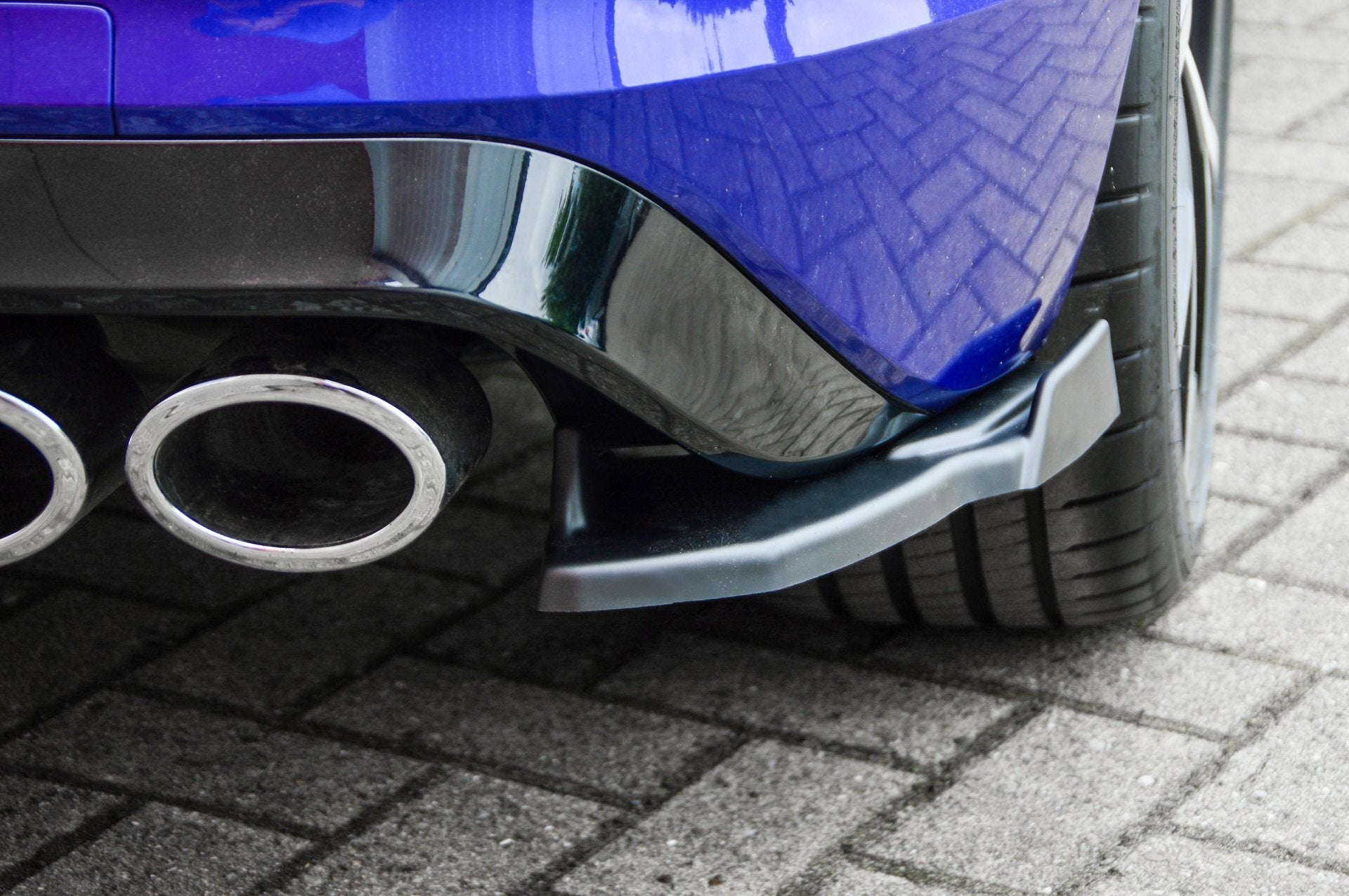 Heckansatz Seitenteile mit Wing passend für VW Golf 8 R
