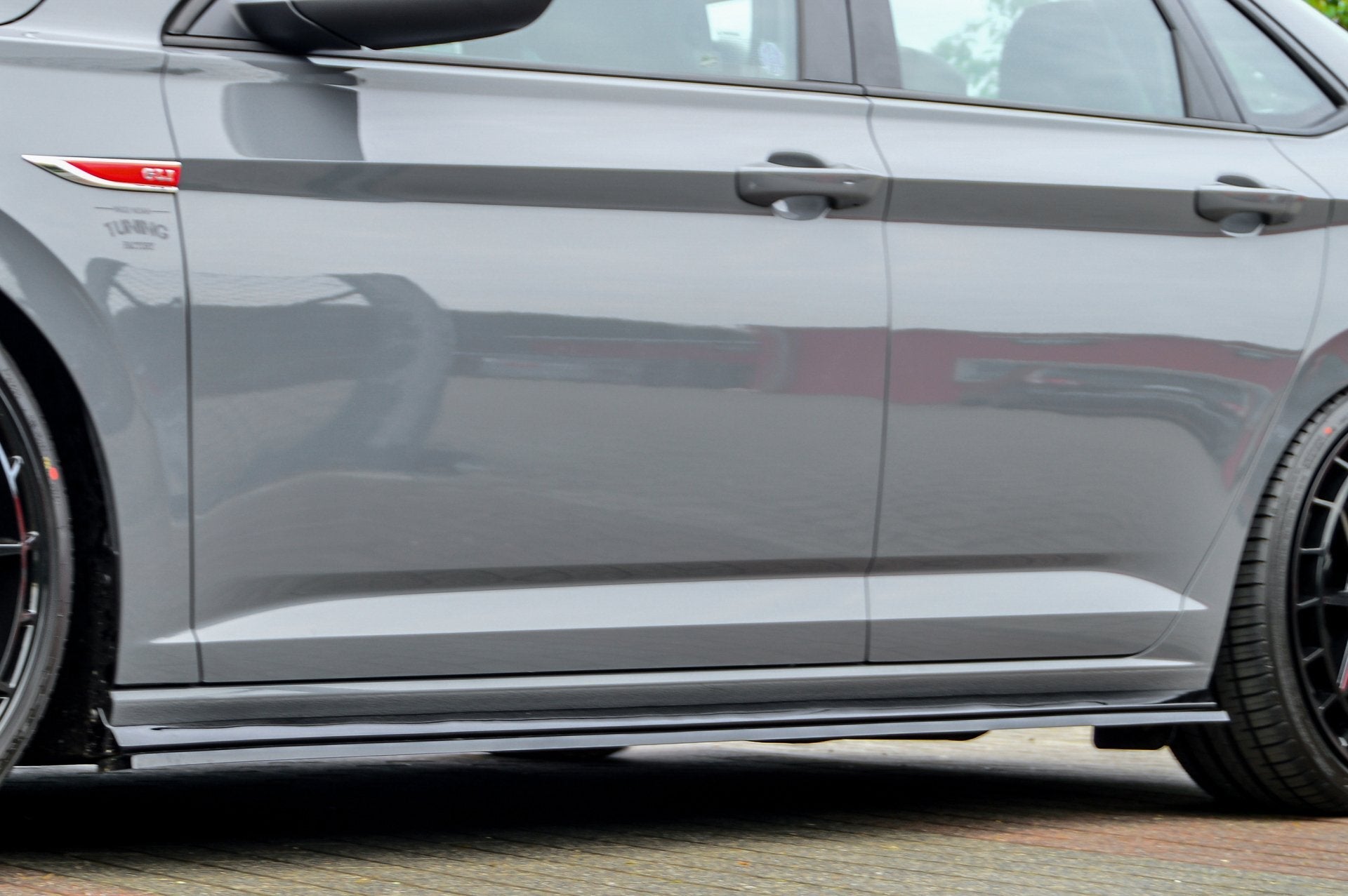 Bodykit passend für VW Jetta 7 GLI