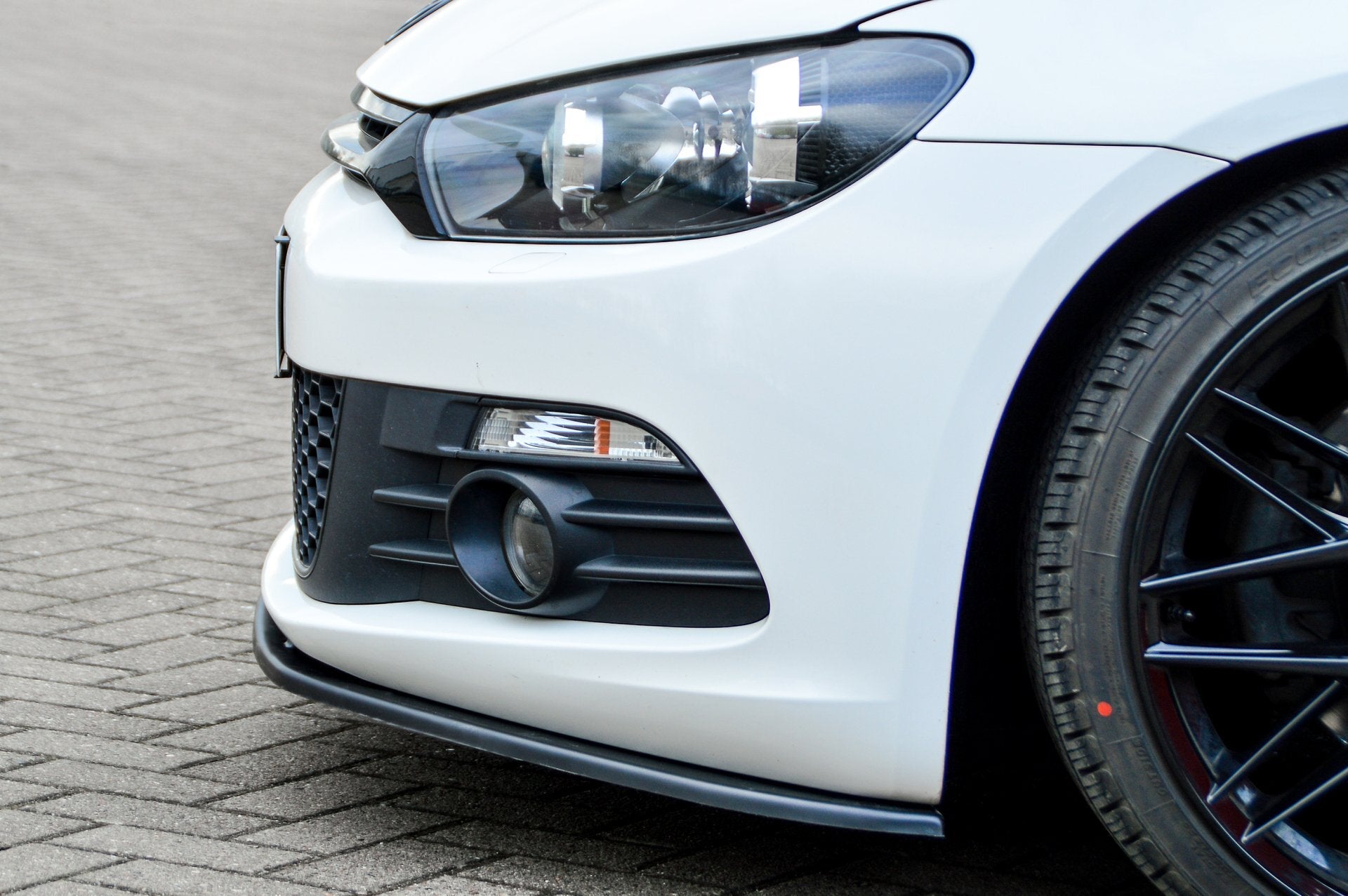 Cup Frontspoilerlippe passend für VW Scirocco 3 13