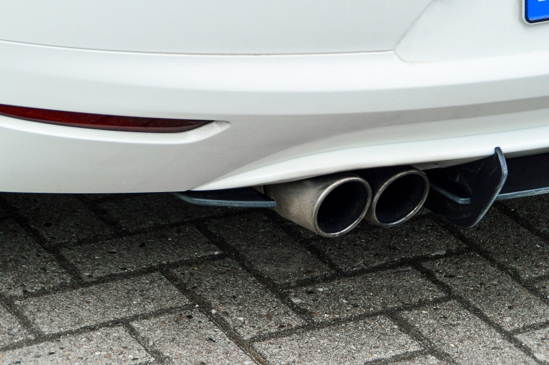 Gefräster Heckansatz mit Finnen passend für VW Scirocco 3