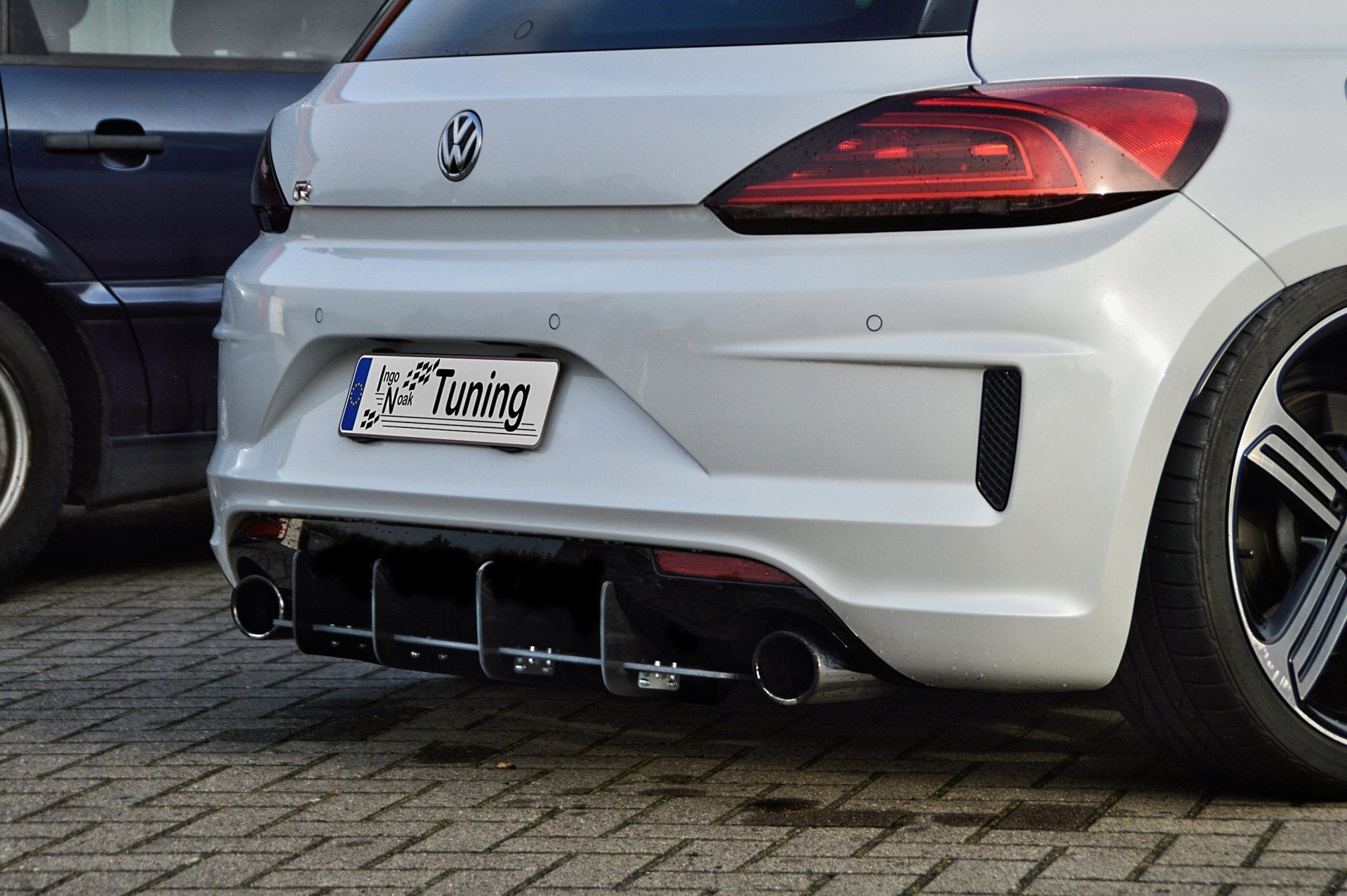 Gefräster Heckansatz mit Finnen passend für VW Scirocco R Facelift