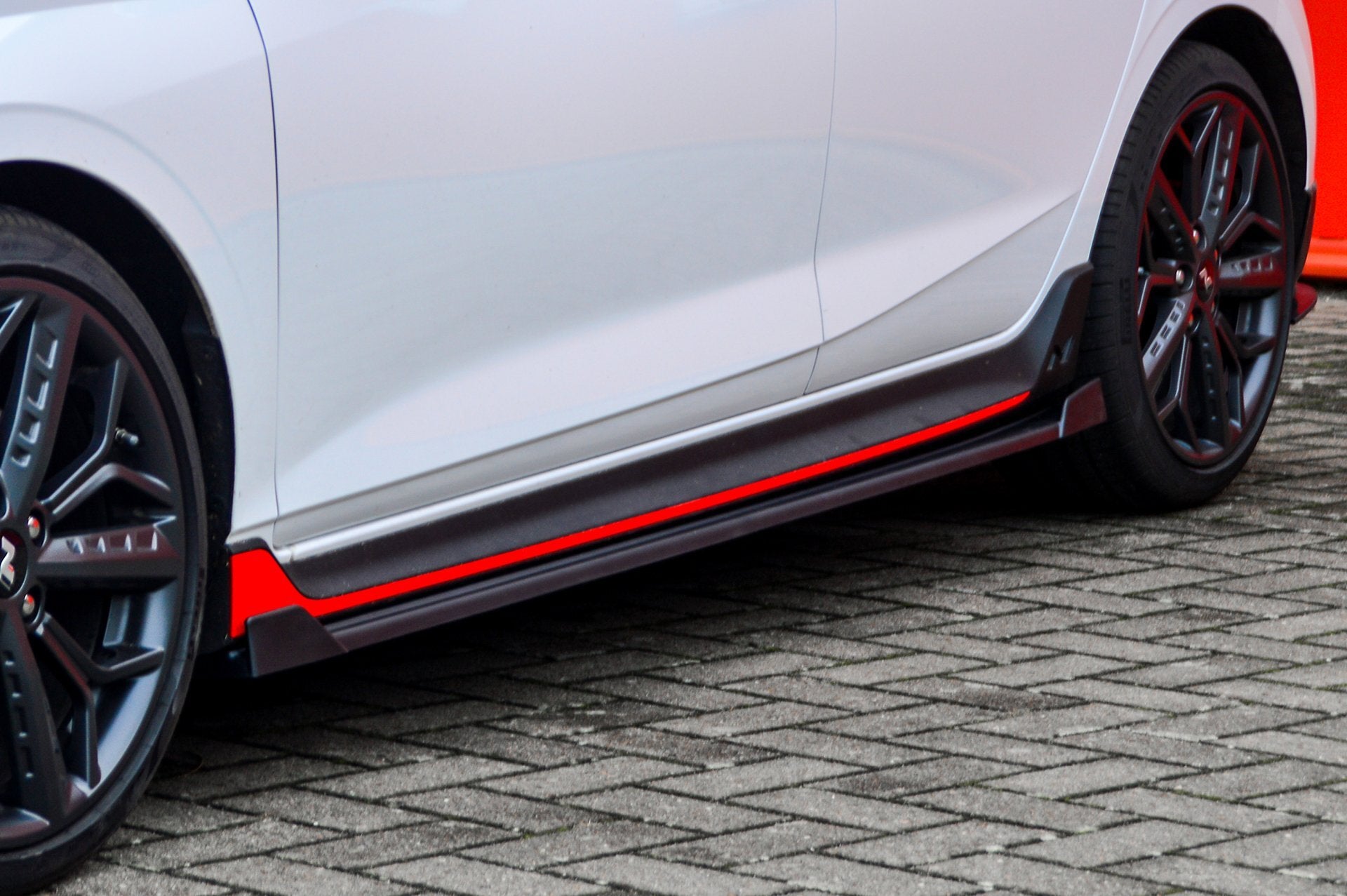 Cup Seitenschweller mit Wing vorne + hinten passend für Hyundai I20N Performance