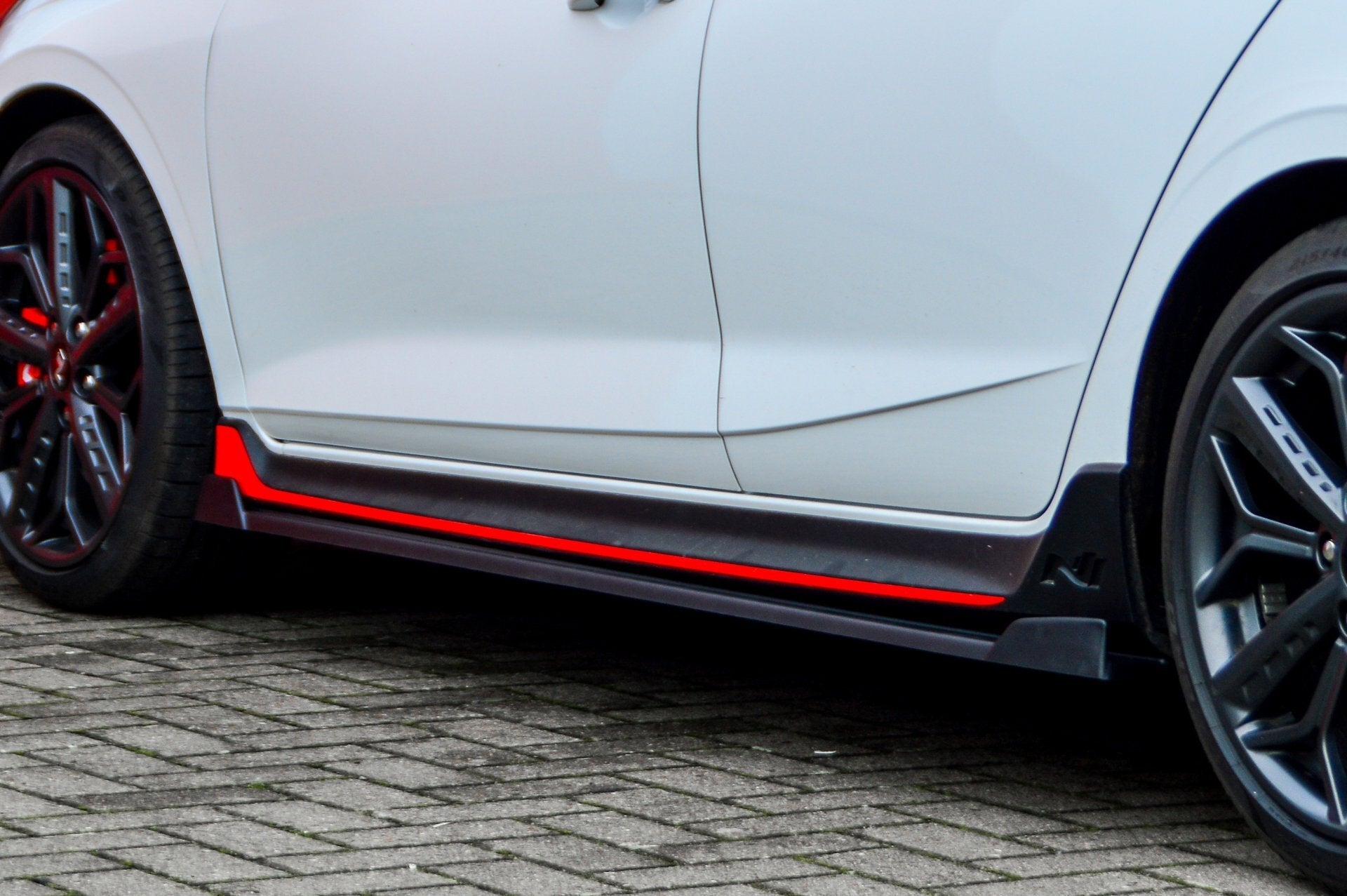 Cup Seitenschweller mit Wing vorne + hinten passend für Hyundai I20N Performance