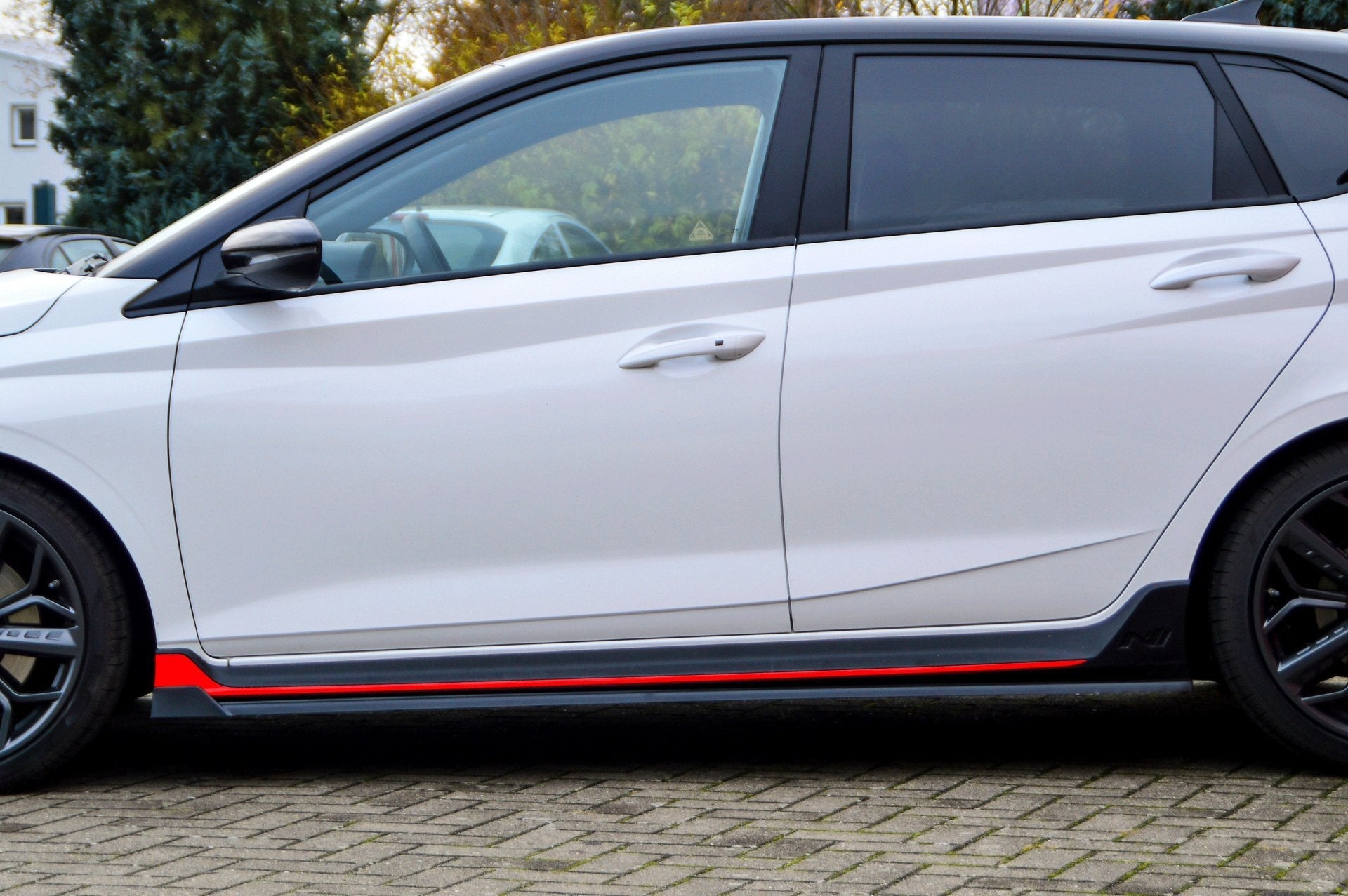Cup Seitenschweller mit Wing vorne passend für Hyundai I20N Performance