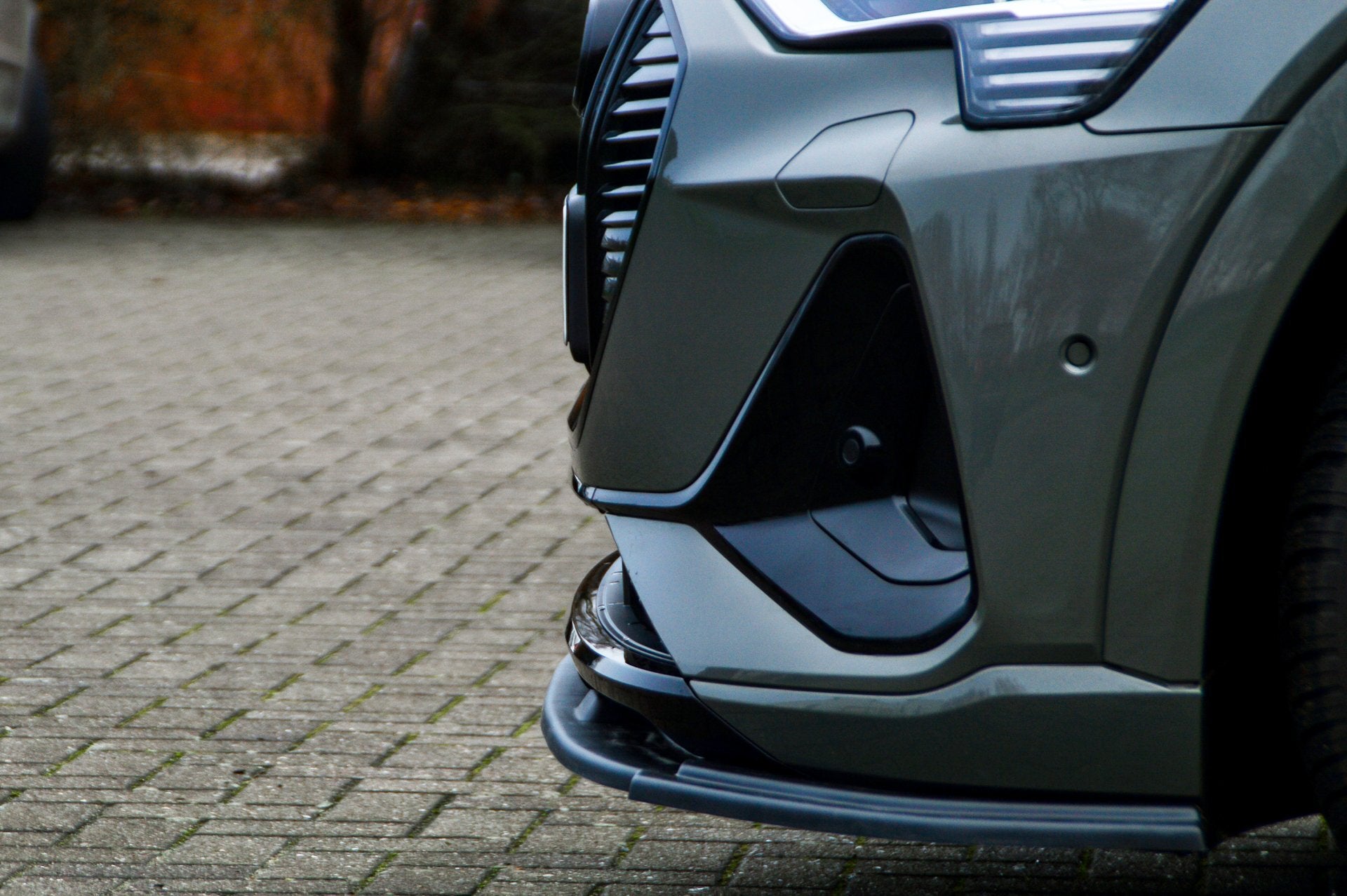 Cup Frontspoilerlippe passend für Audi e-tron Quattro +Sportback