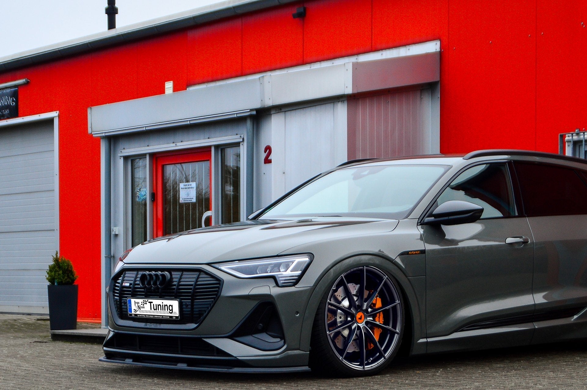 Cup Frontspoilerlippe passend für Audi e-tron Quattro +Sportback
