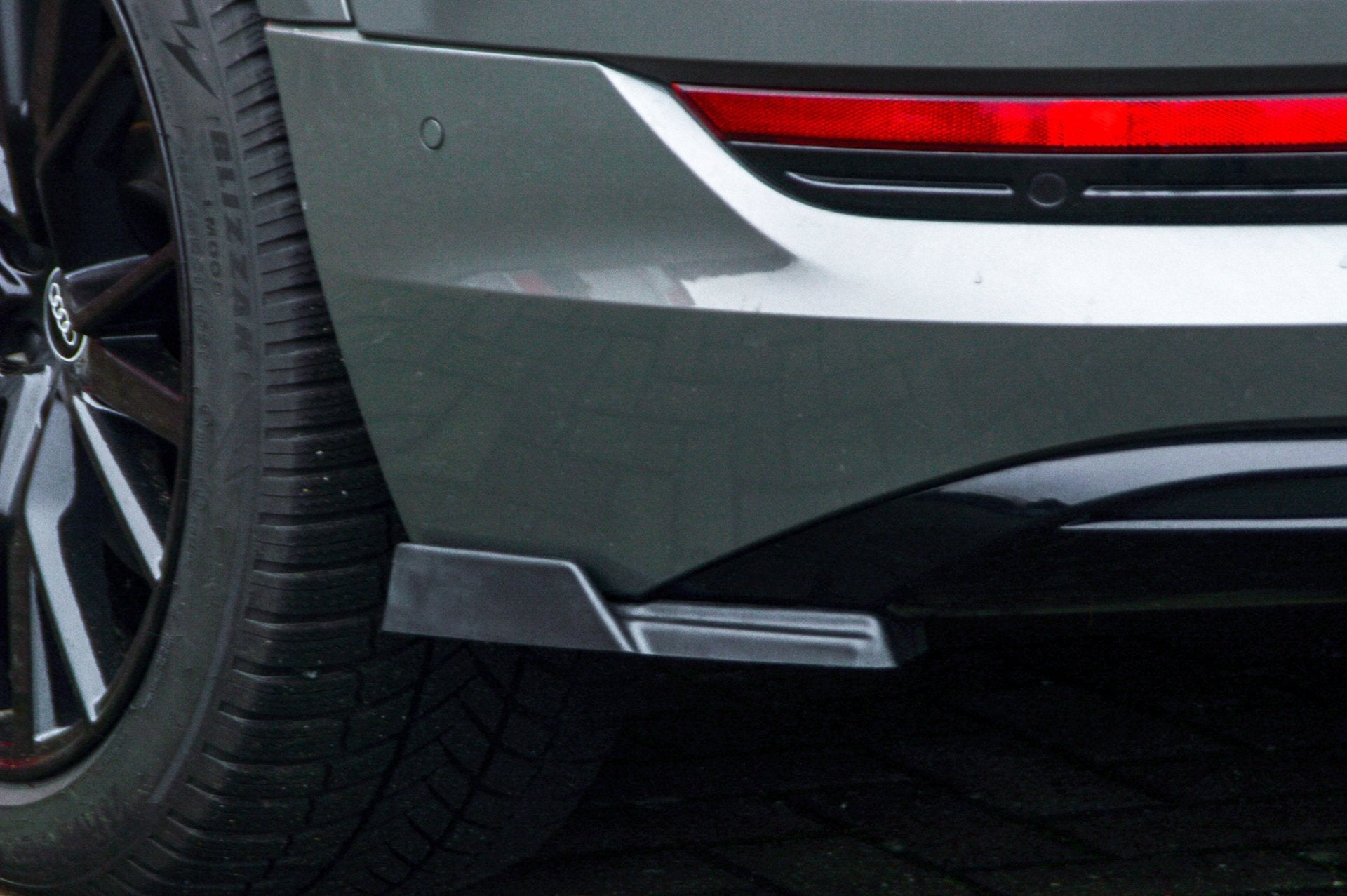 Heckansatz Seitenteile mit Wing passend für Audi e-tron Quattro