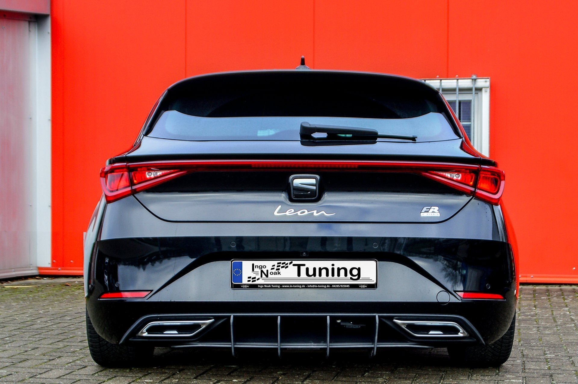 Gefräster Heckansatz mit Finnen passend für Seat Leon KL