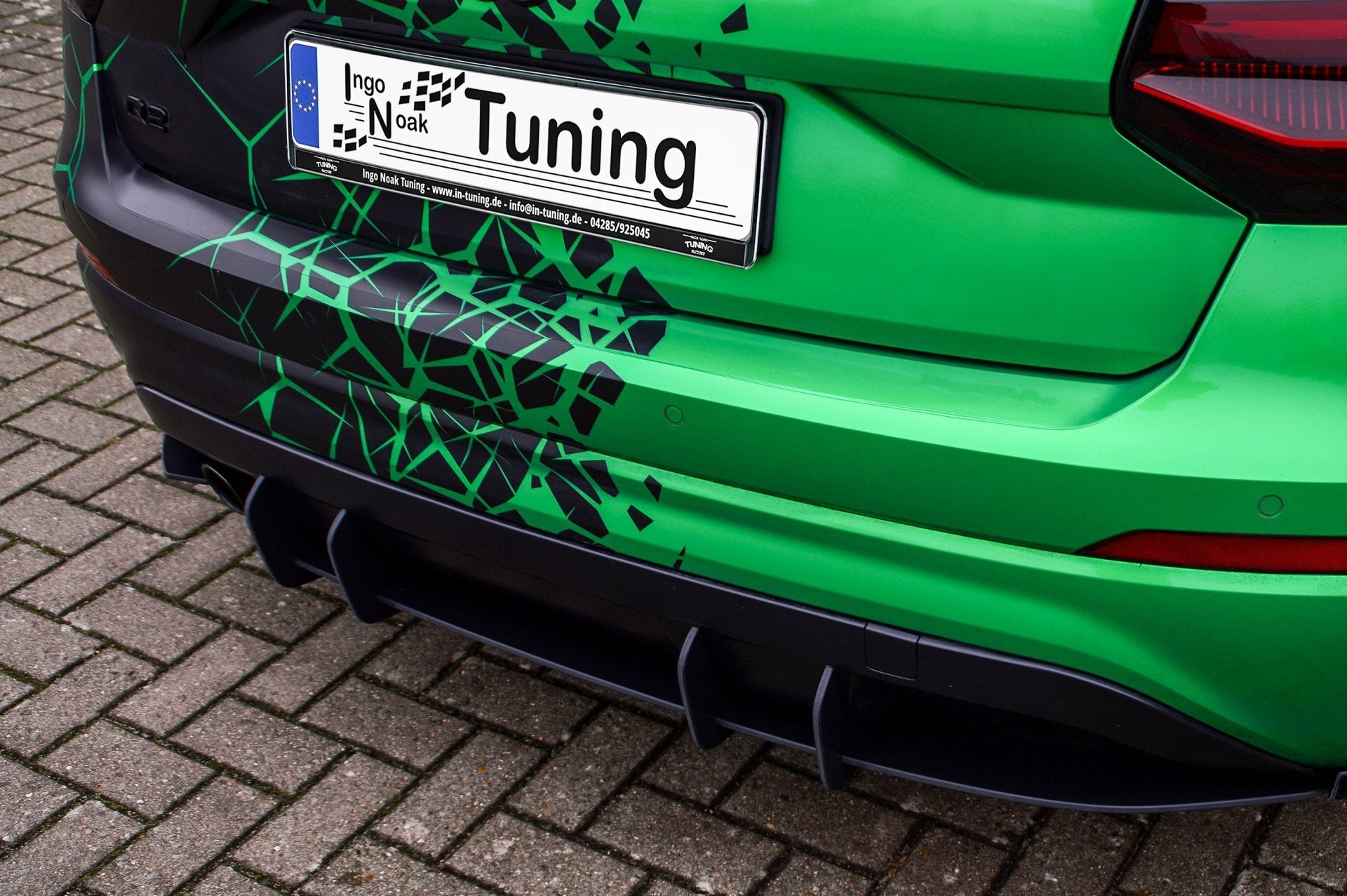 Gefräster Heckansatz mit Finnen passend für Audi Q2 GA