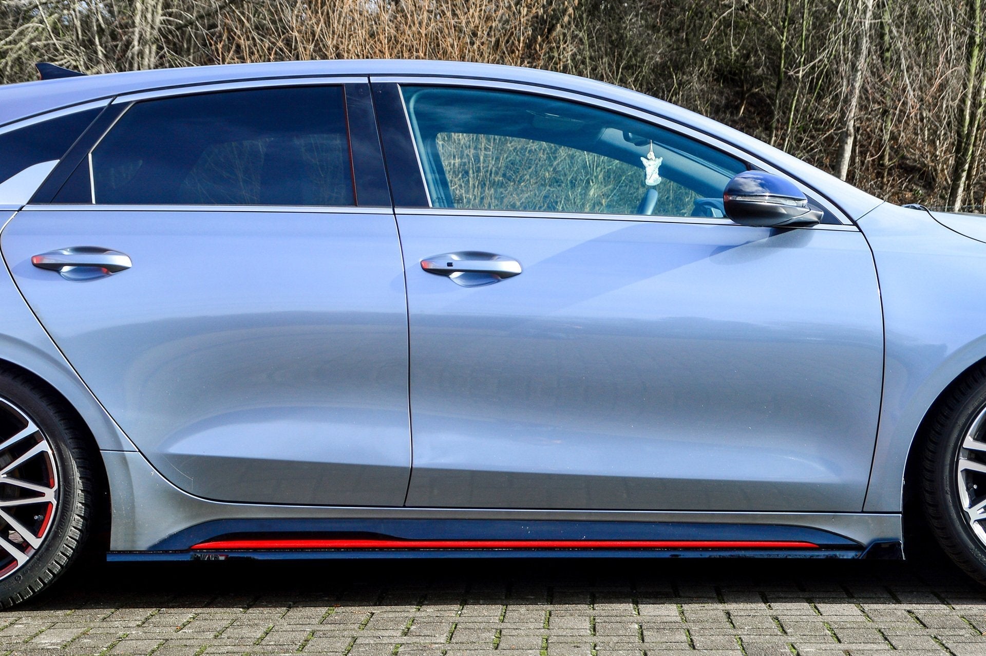 Seitenschweller mit Wing vorne passend für Kia Proceed GT + GT-Line