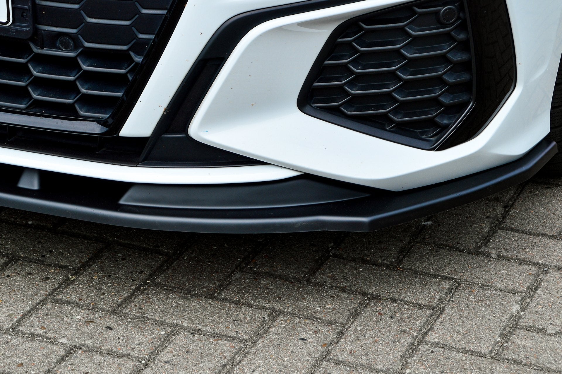 Cup Frontspoilerlippe passend für Audi A3 8Y S-Line + S3