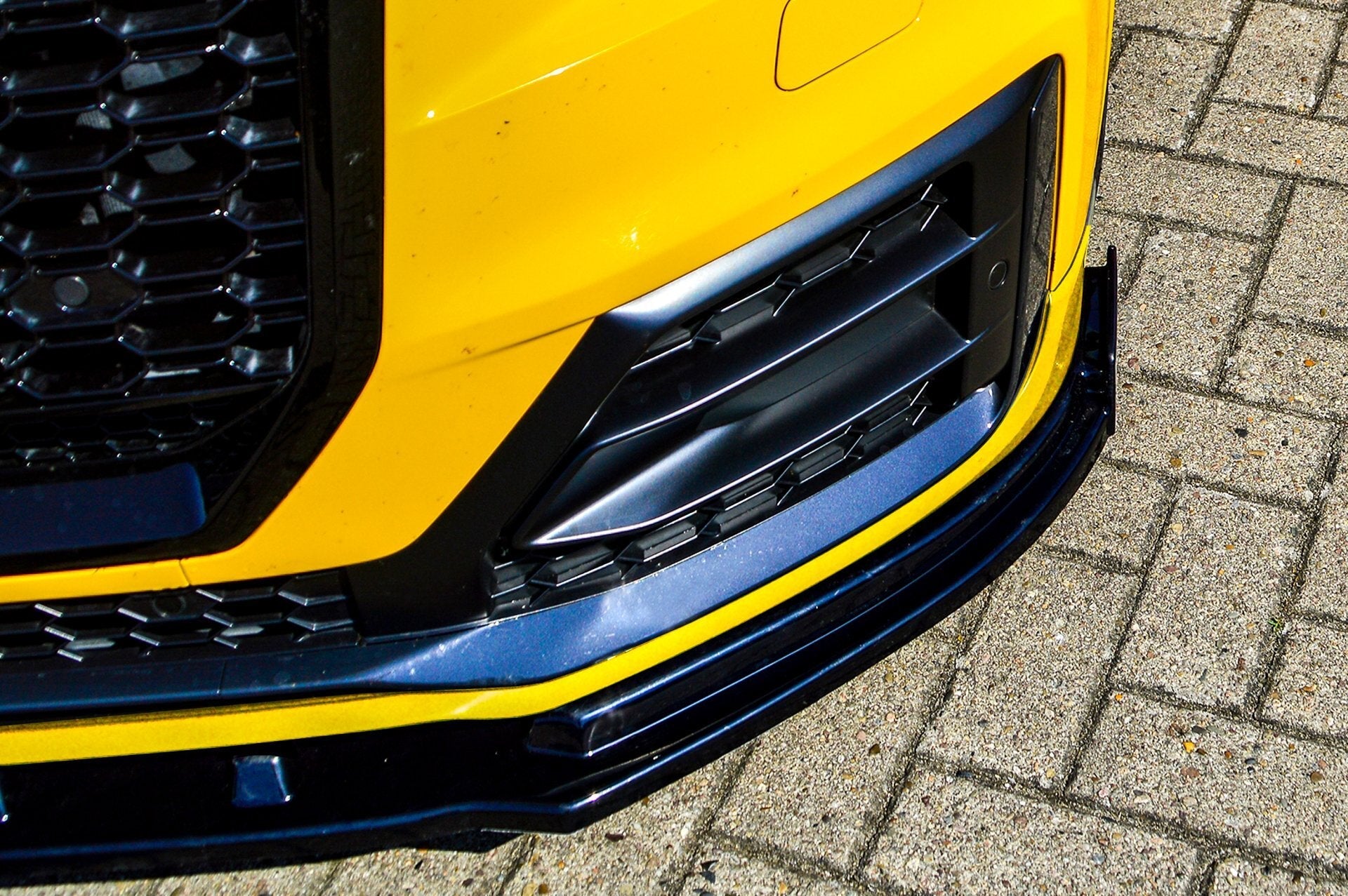 Cup Frontspoilerlippe mit Wing passend für Audi Q2 Sport GA aus ABS