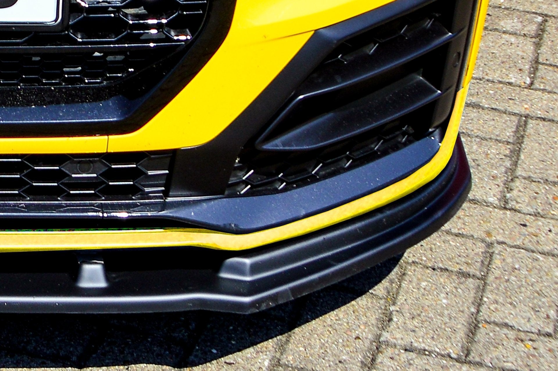 Cup Frontspoilerlippe passend für Audi Q2 Sport GA aus ABS