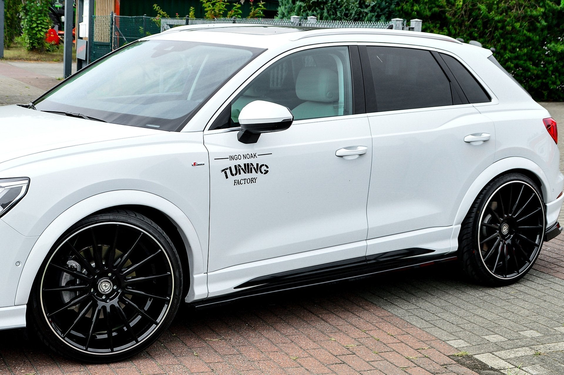 Widebody Radlaufverbreiterungen passend für Audi Q3 F3/F3N mit S-Line aus ABS