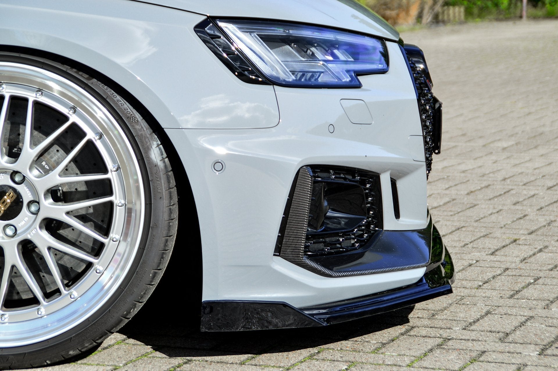 Cup Frontspoilerlippe mit Wing passend für Audi RS4 B9