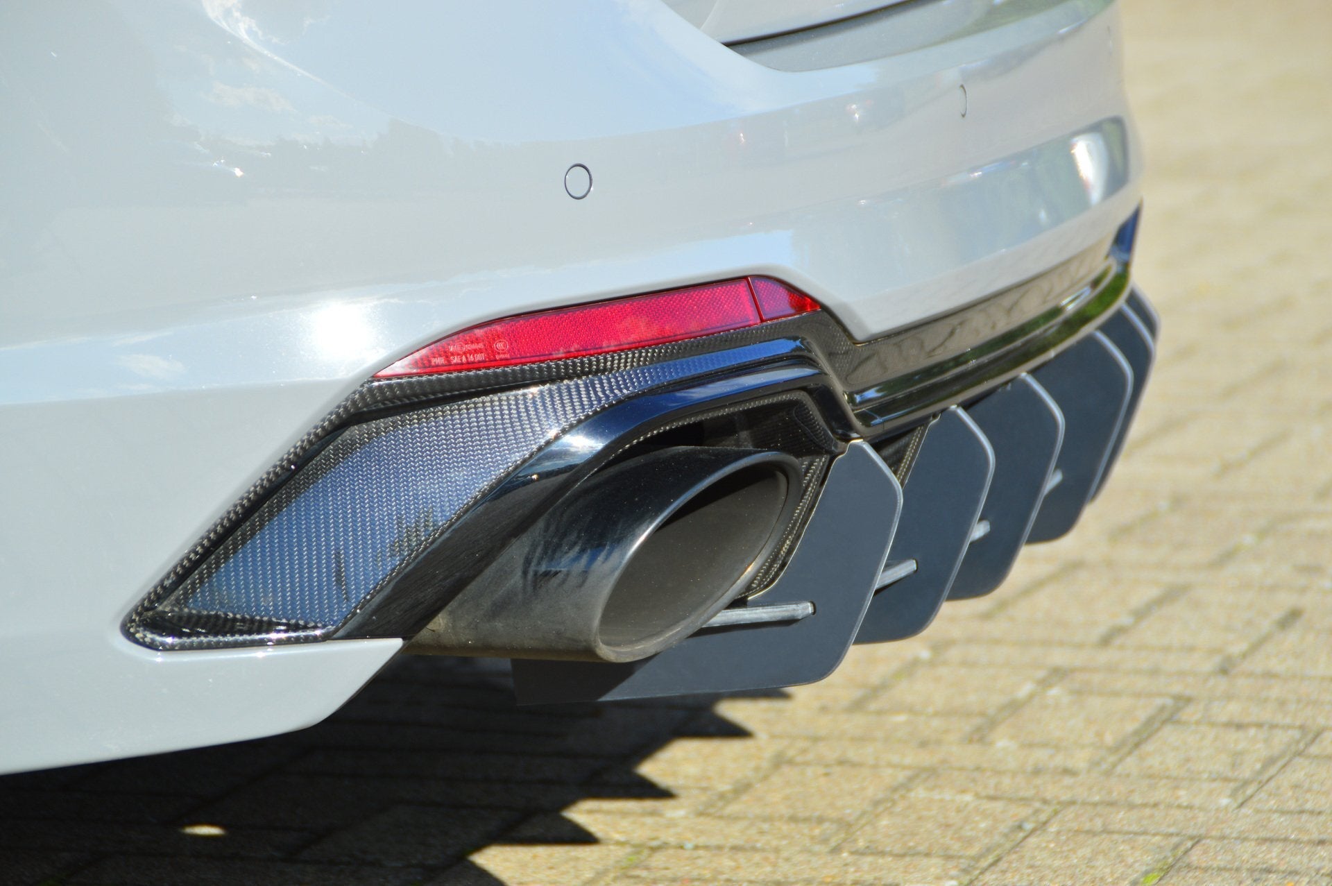 Gefräster Heckansatz aus ABS passend für Audi RS4 B9