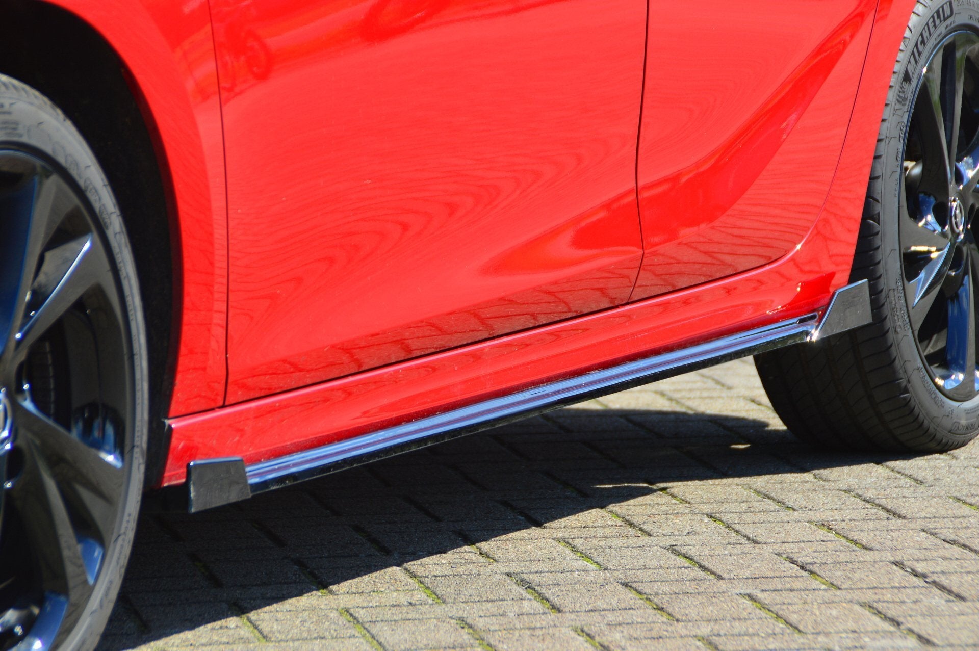 Seitenschweller mit Wing vorne und hinten passend für Opel Corsa F