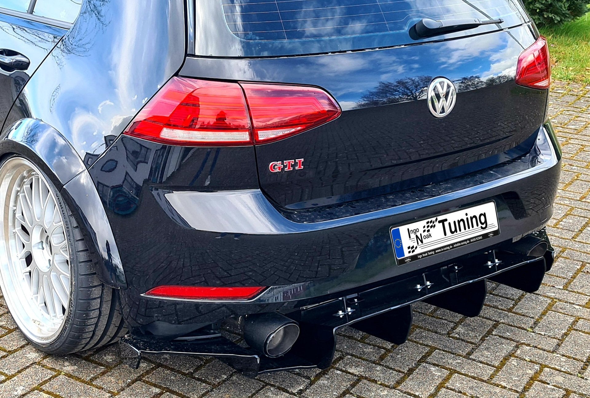 Gefräster Heckansatz mit Seitenteilen passend für VW Golf 7 GTI Facelift