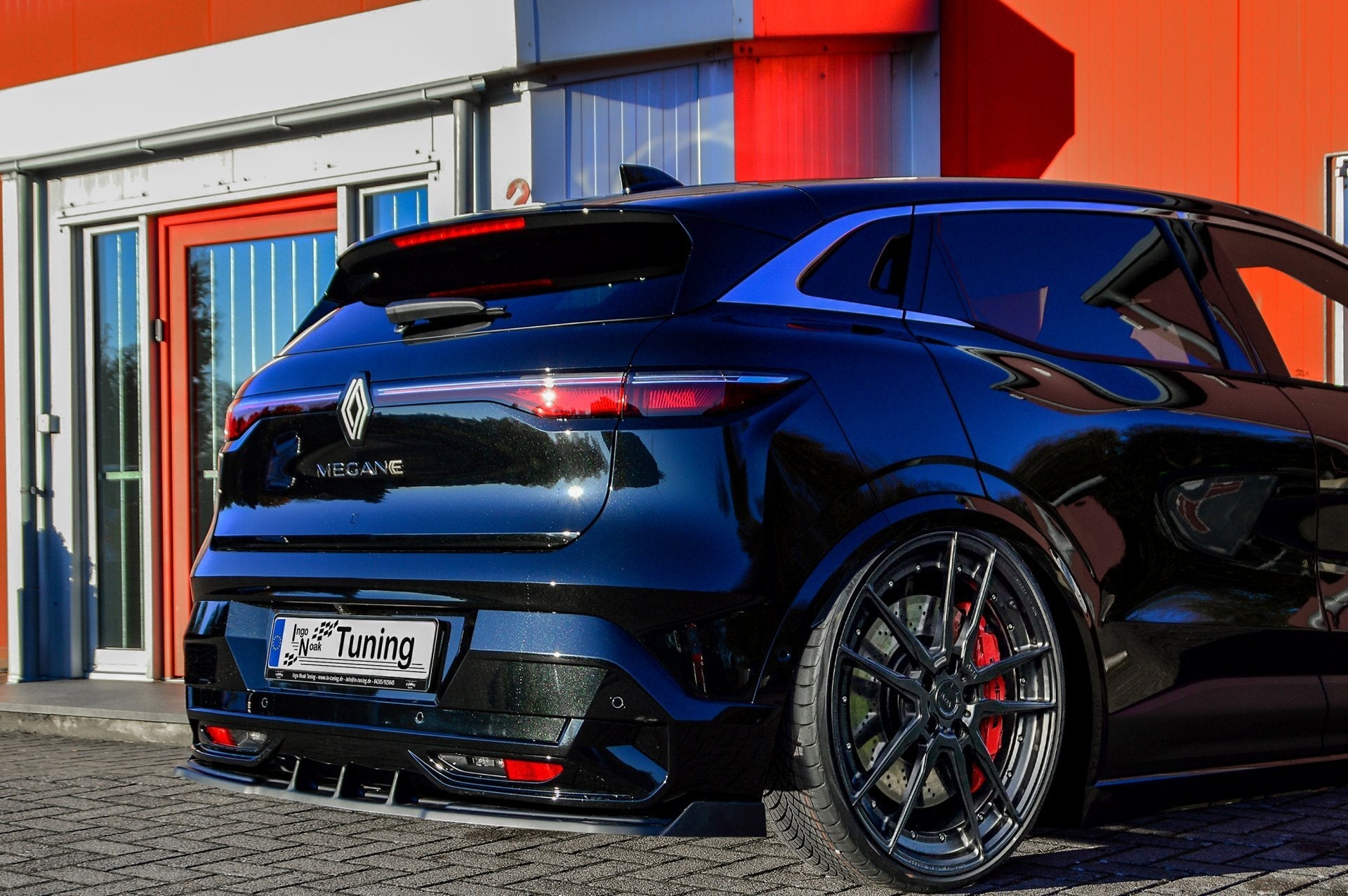 Heckansatz mit Wings aus ABS passend für Renault Megane E-Tech Electric RCB