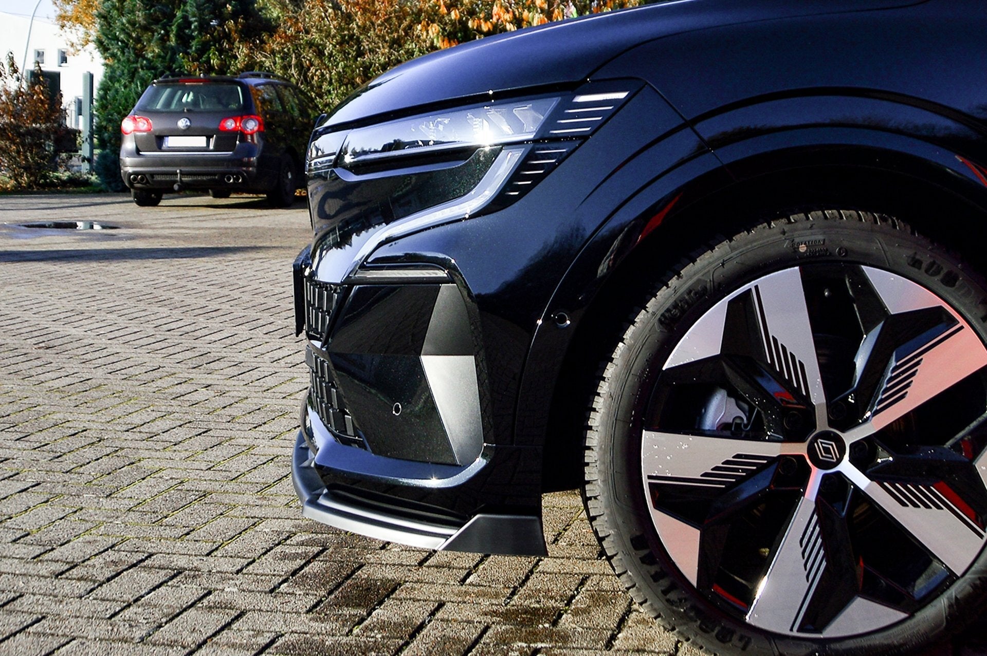 Cup Frontspoilerlippe mit Wings passend für Renault Megane E-Tech RCB
