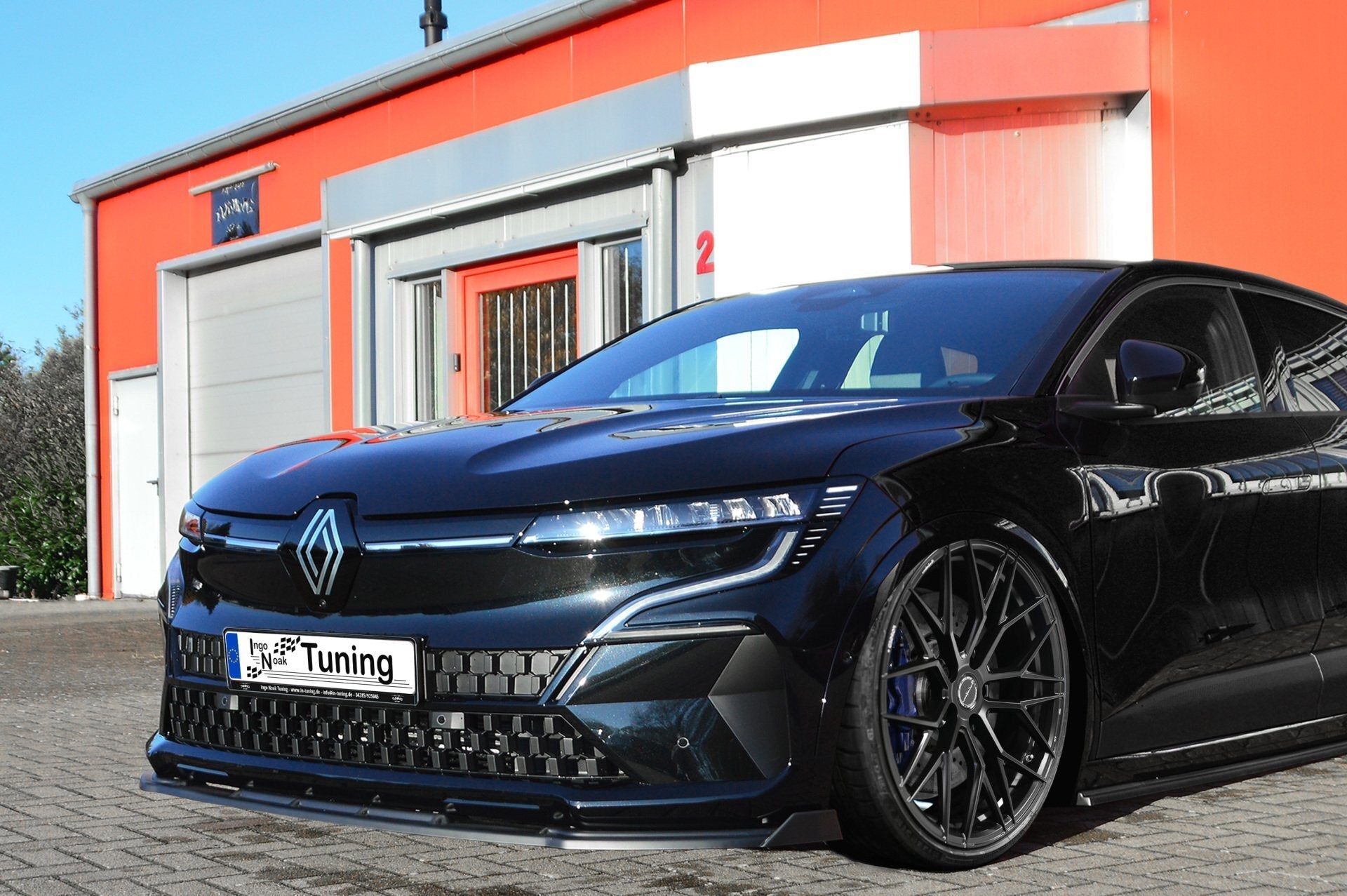 Cup Frontspoilerlippe mit Wings passend für Renault Megane E-Tech RCB