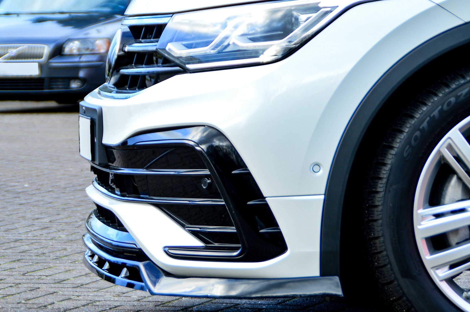 Cuplippe Spoilerschwert V.2 aus ABS passend für VW Tiguan 2 AD1