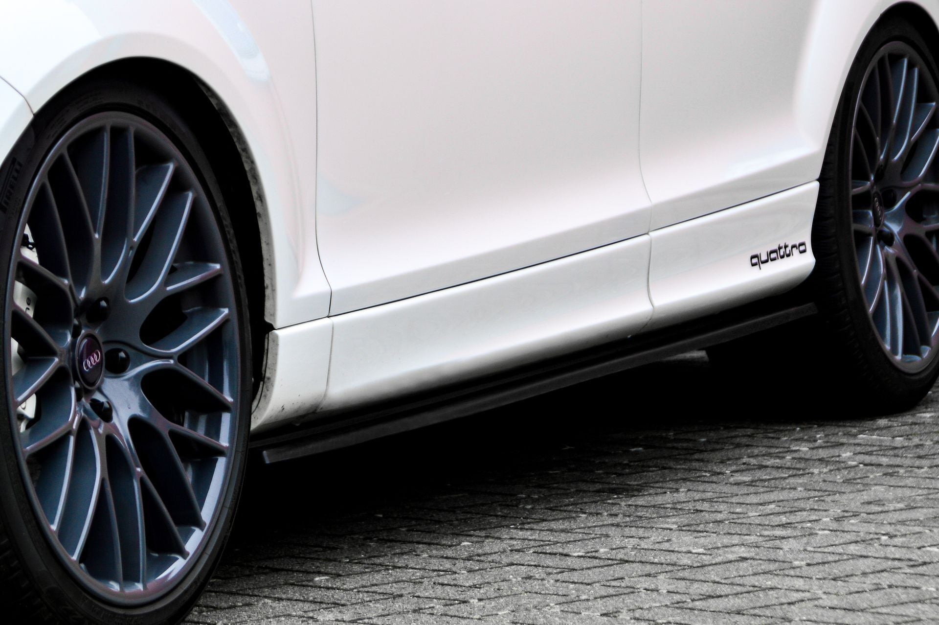 Cup Seitenschweller Satz passend für Audi Q7 4L mit S-Line aus ABS