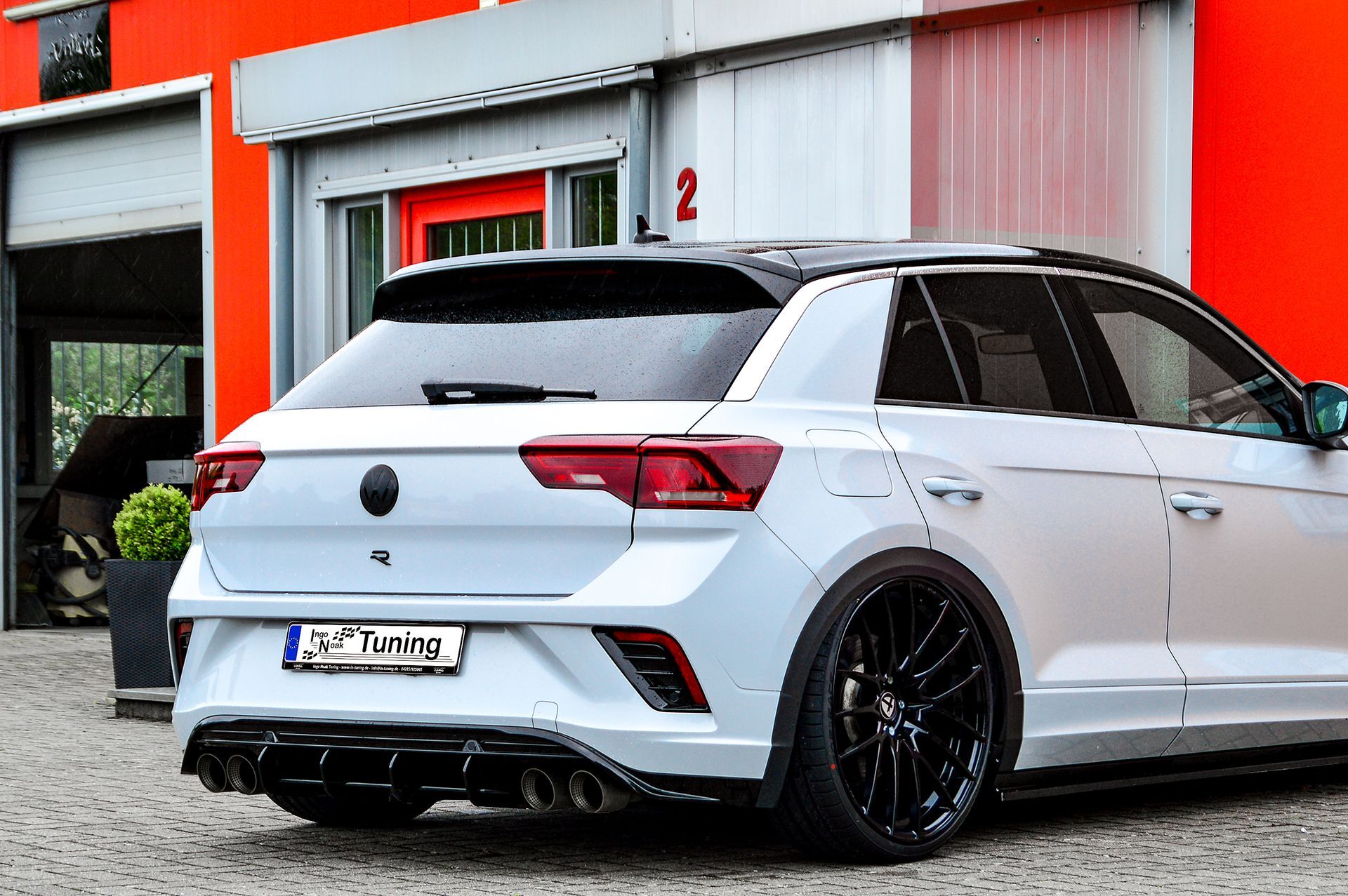Gefräster Heckdiffusor aus ABS passend für VW T-ROC R 1