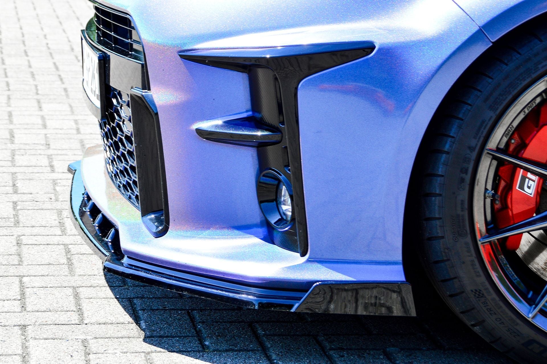 Frontspoilerlippe mit Wings passend für Toyota GR Yaris