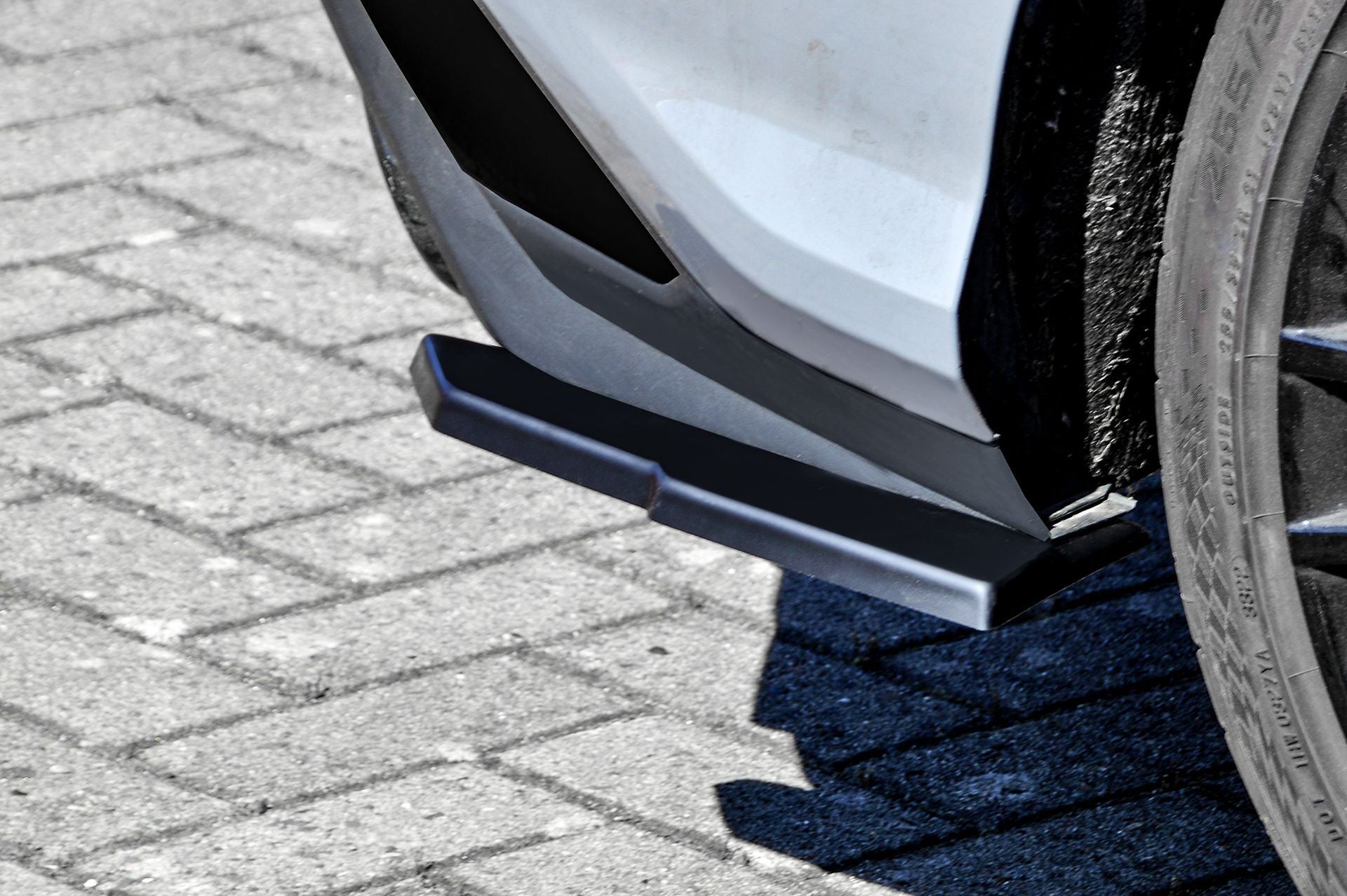 Heckansatz Seitenteile passend für Audi RSQ3 FN