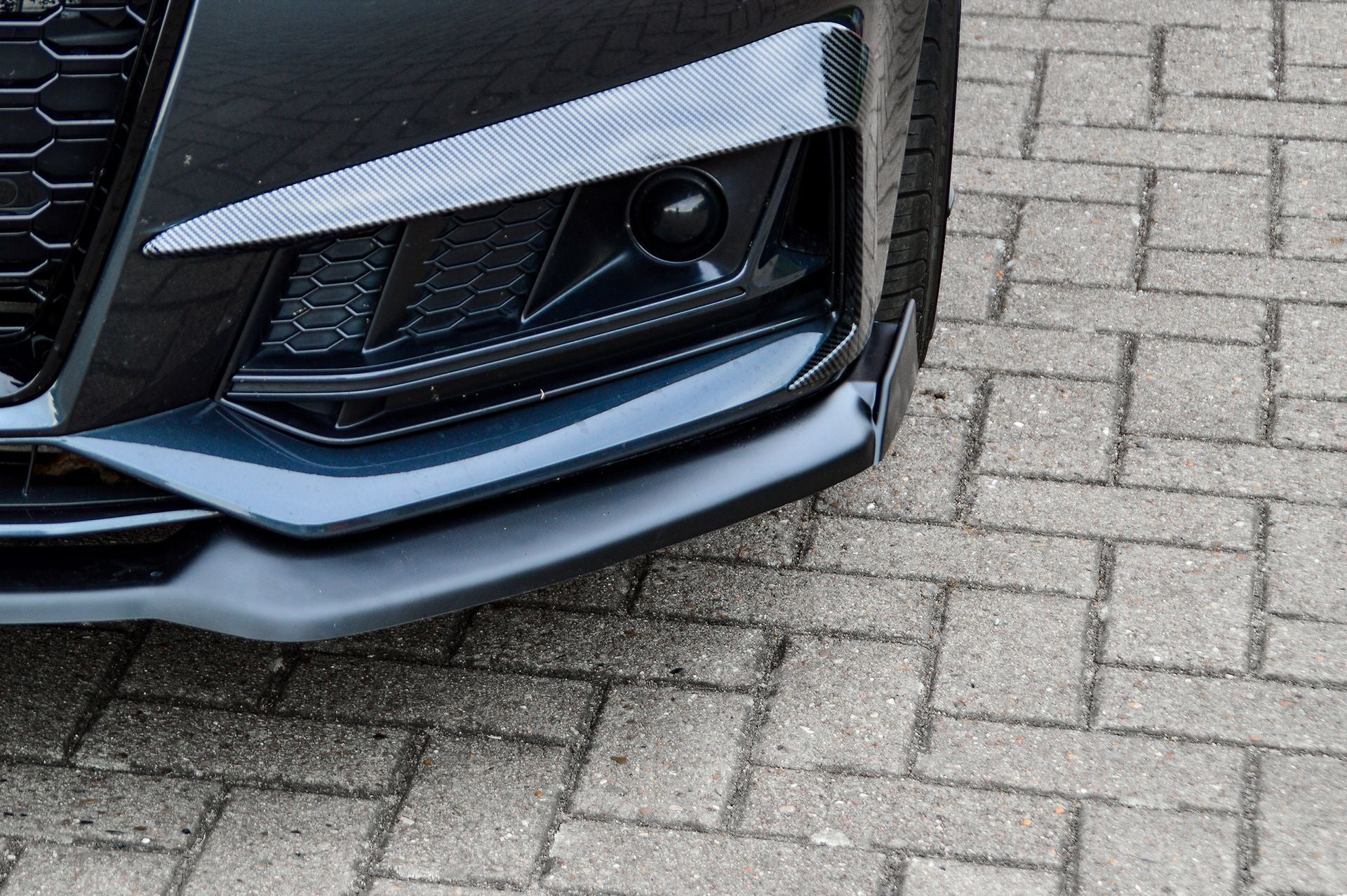 Cup Frontspoilerlippe V.2 mit Wings passend für Audi A4 S-Line + S4 B9