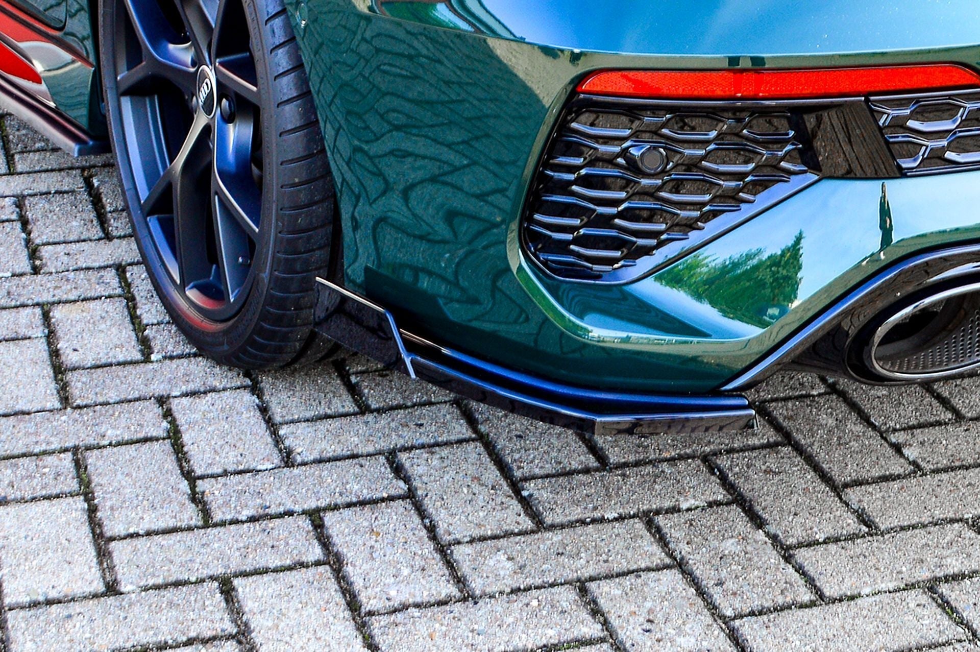 Heckansatz Diffusor Seitenteile mit Wings passend für Audi RS3 8Y Limousine