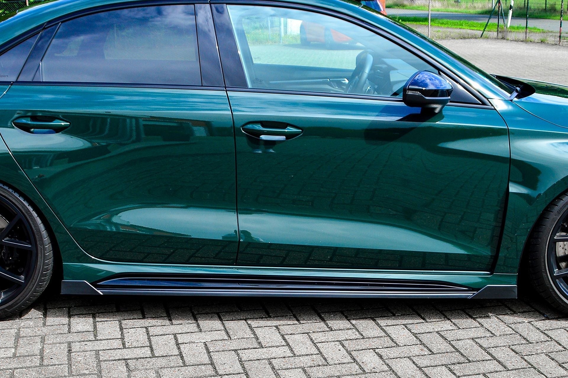 Cup Seitenschweller mit Wings vorne + hinten passend für Audi RS3 8Y