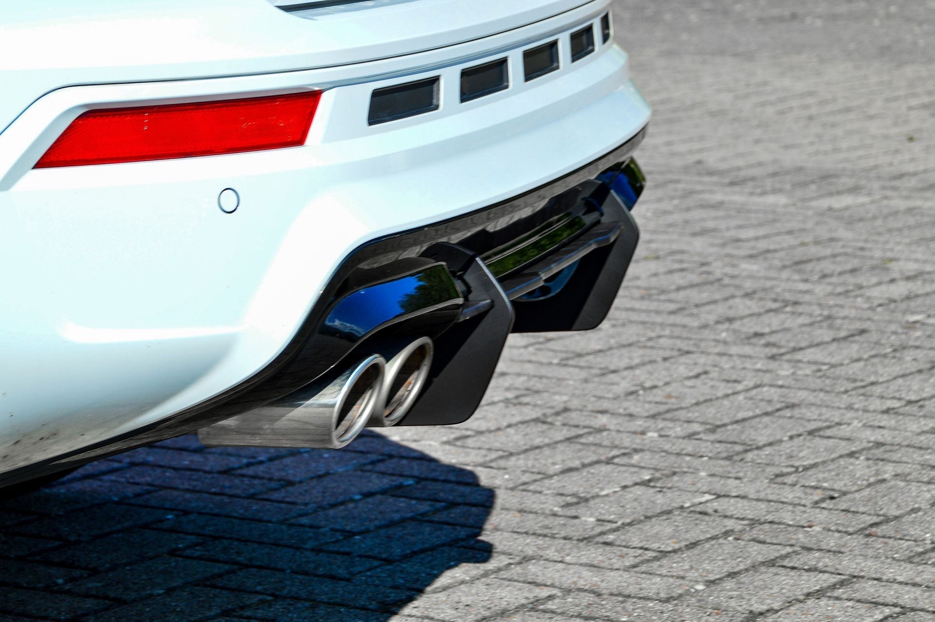 Gefräster Heckansatz Diffusor passend für Cupra Ateca 5FP mit AHK