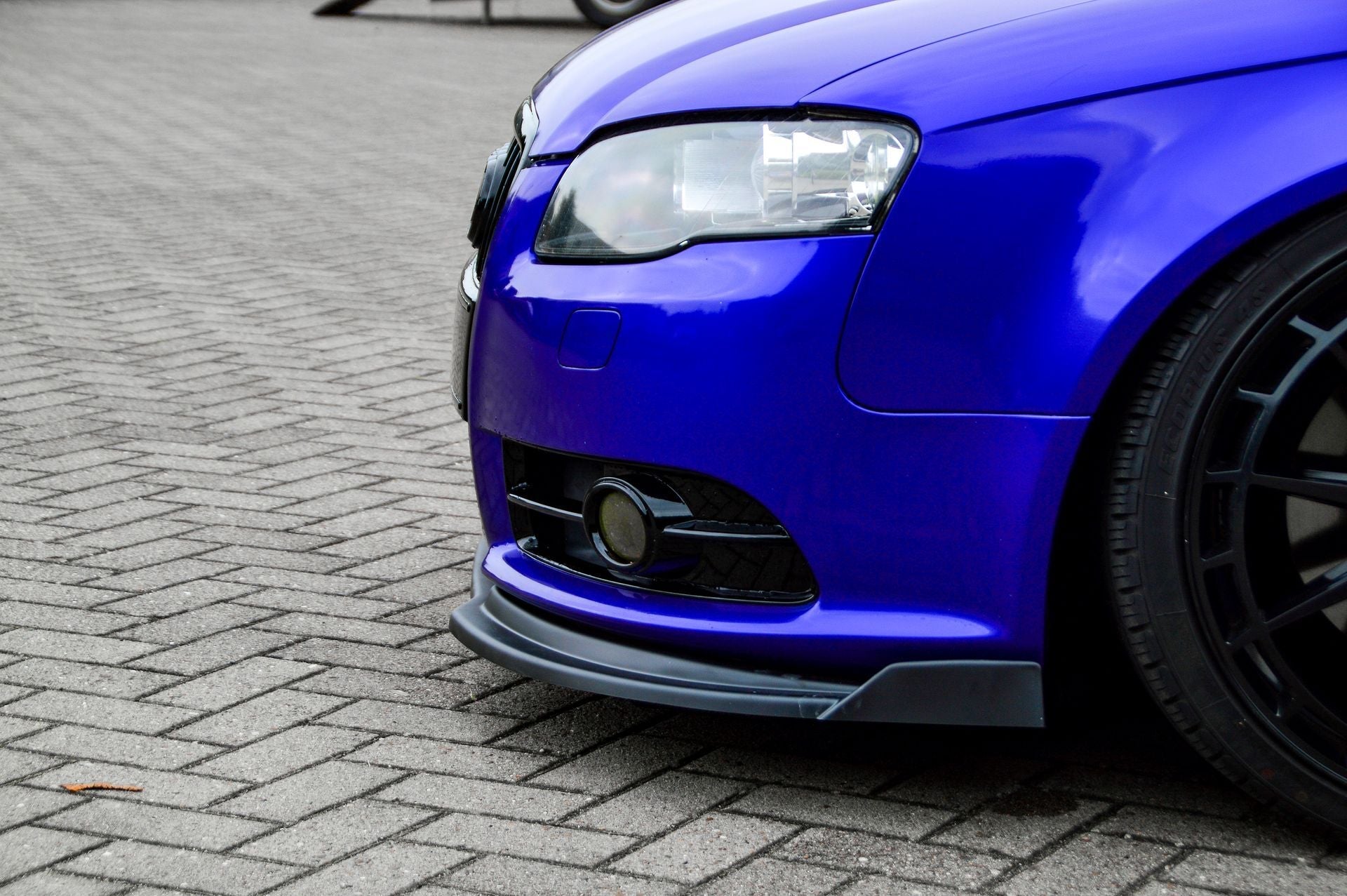 Cup Frontspoilerlippe mit Wings passend für Audi A4+S4 B7 Avant S-Line