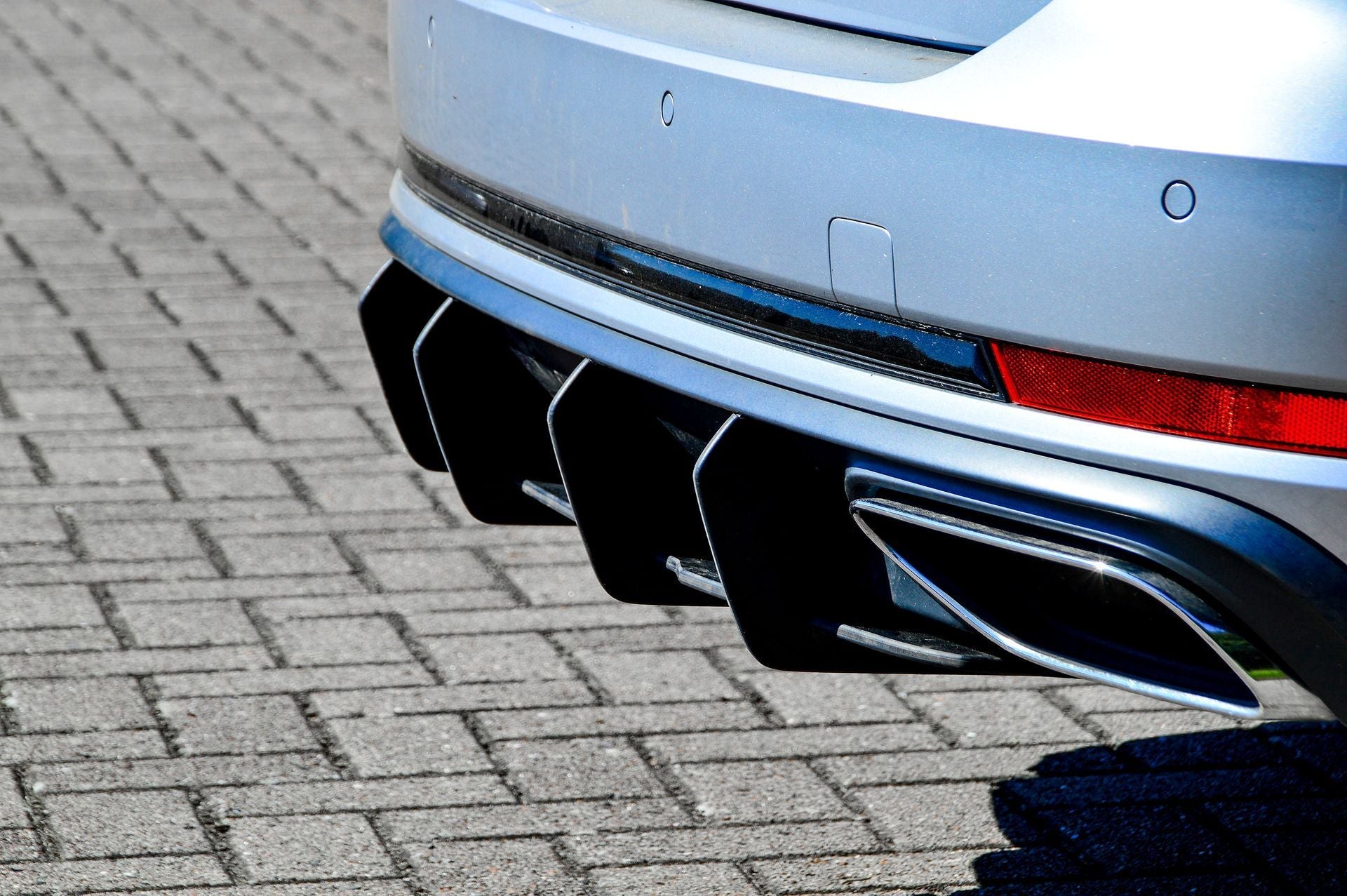 Gefräster Heckansatz aus ABS passend für Audi A4 B9 Avant