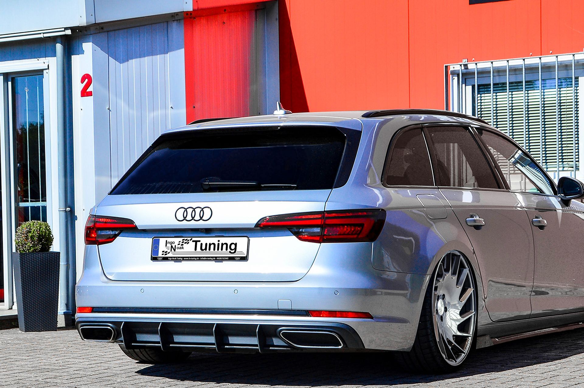 Gefräster Heckansatz aus ABS passend für Audi A4 B9 Avant