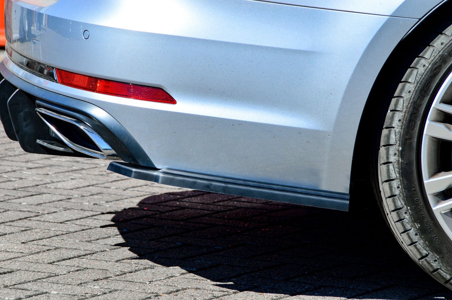 Heckansatz Seitenteile passend für Audi A4 B9 Avant 05/2019